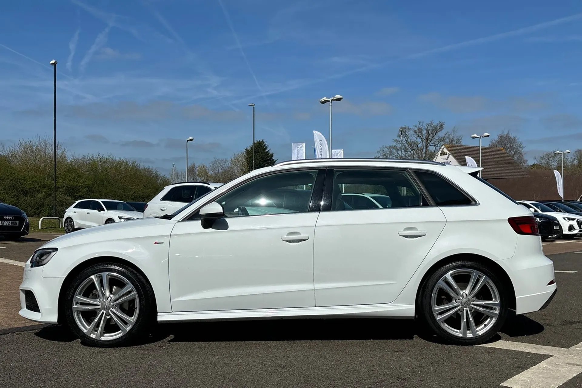 Audi A3 thumbnail image number 10
