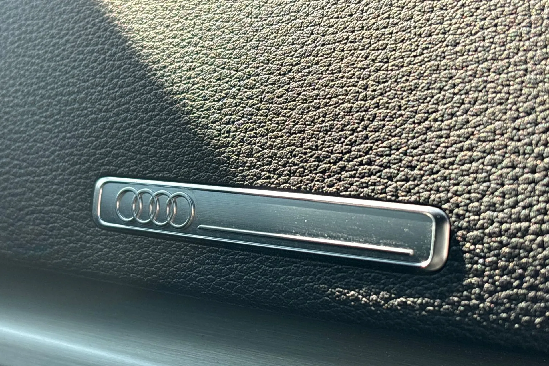 Audi A3 thumbnail image number 46