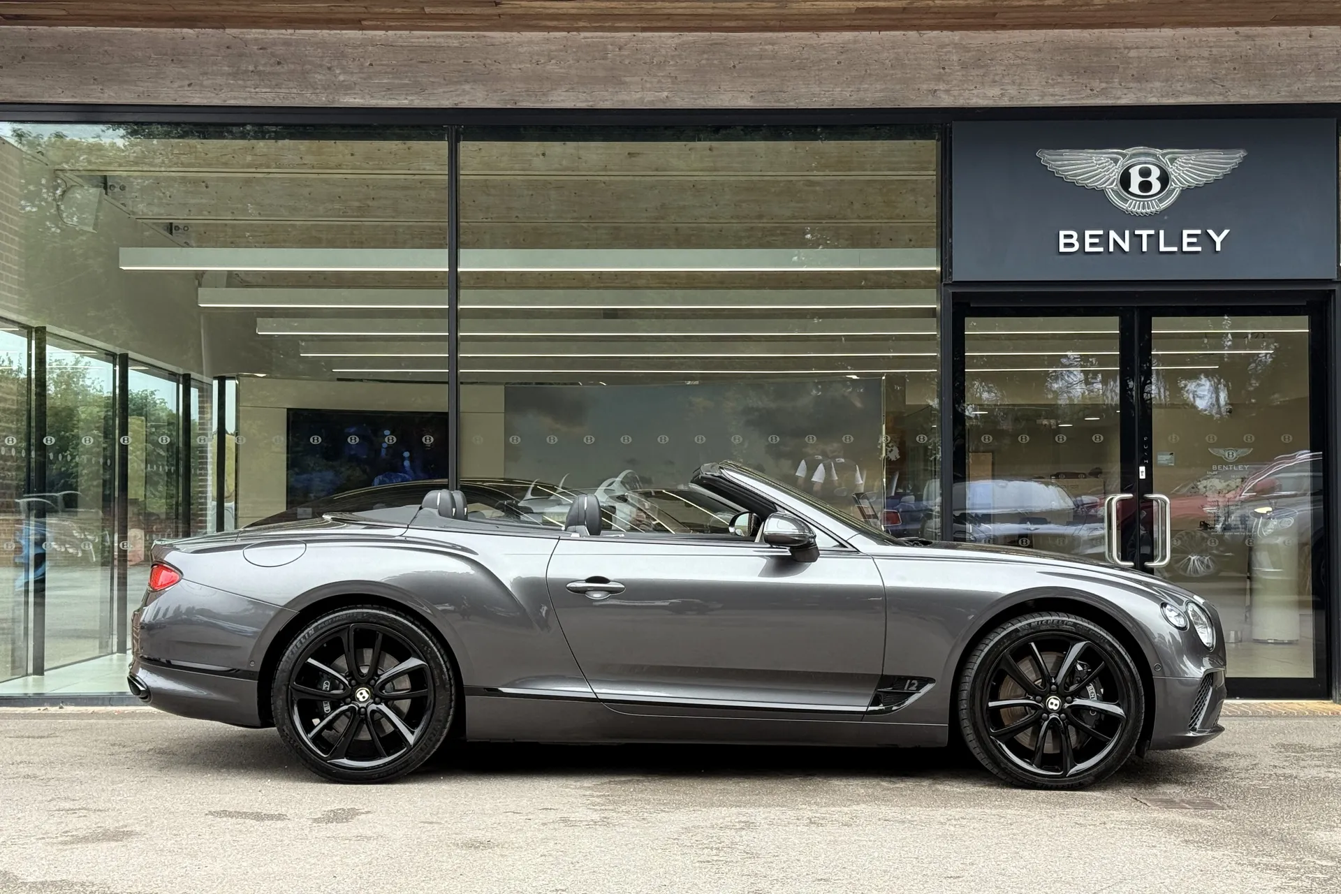 Bentley CONTINENTAL thumbnail image number 2