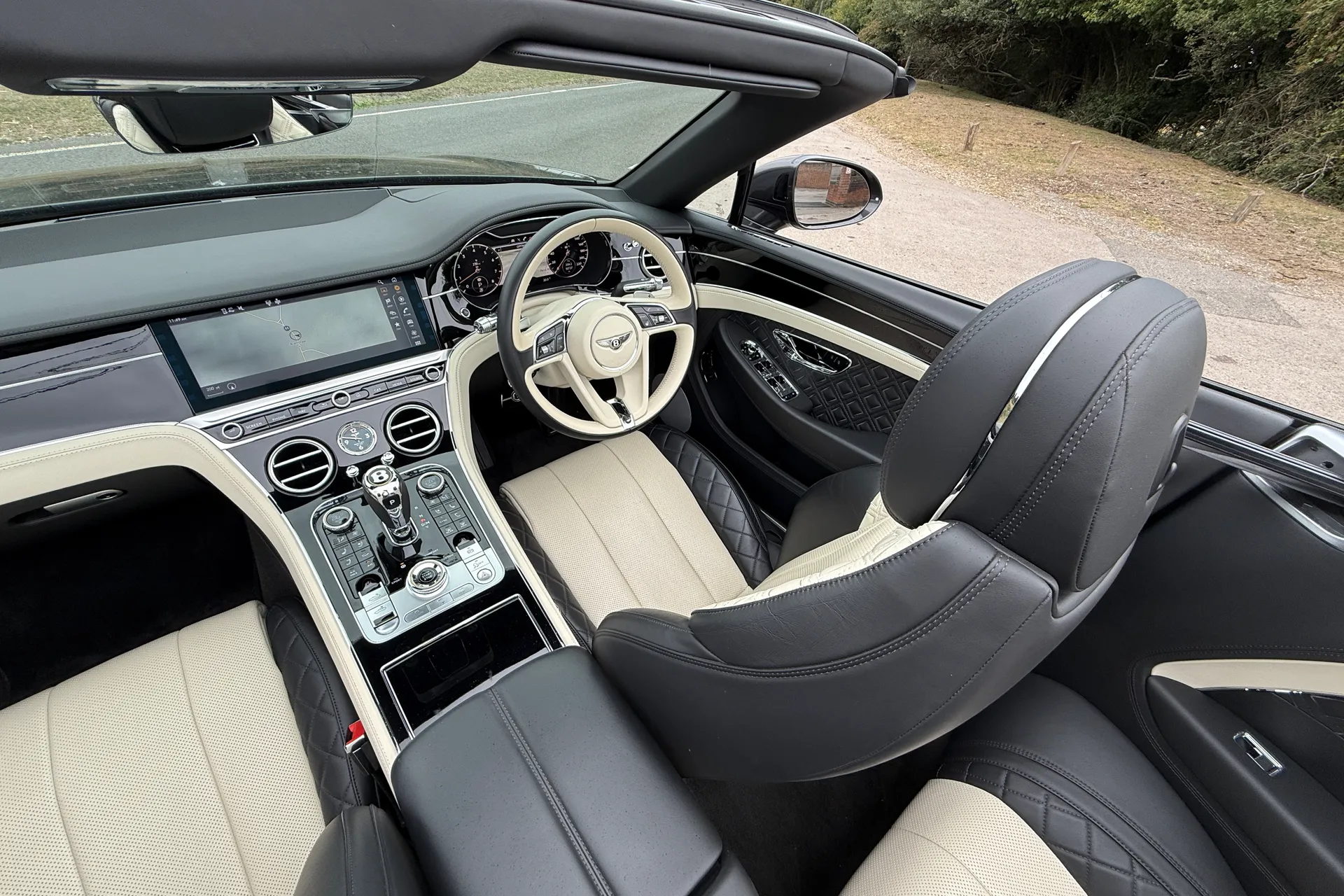 Bentley CONTINENTAL thumbnail image number 4