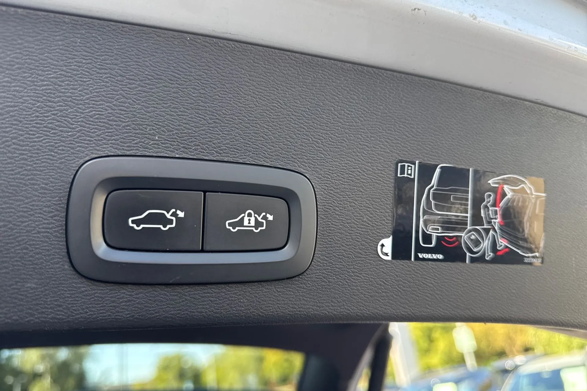 Volvo XC40 thumbnail image number 20