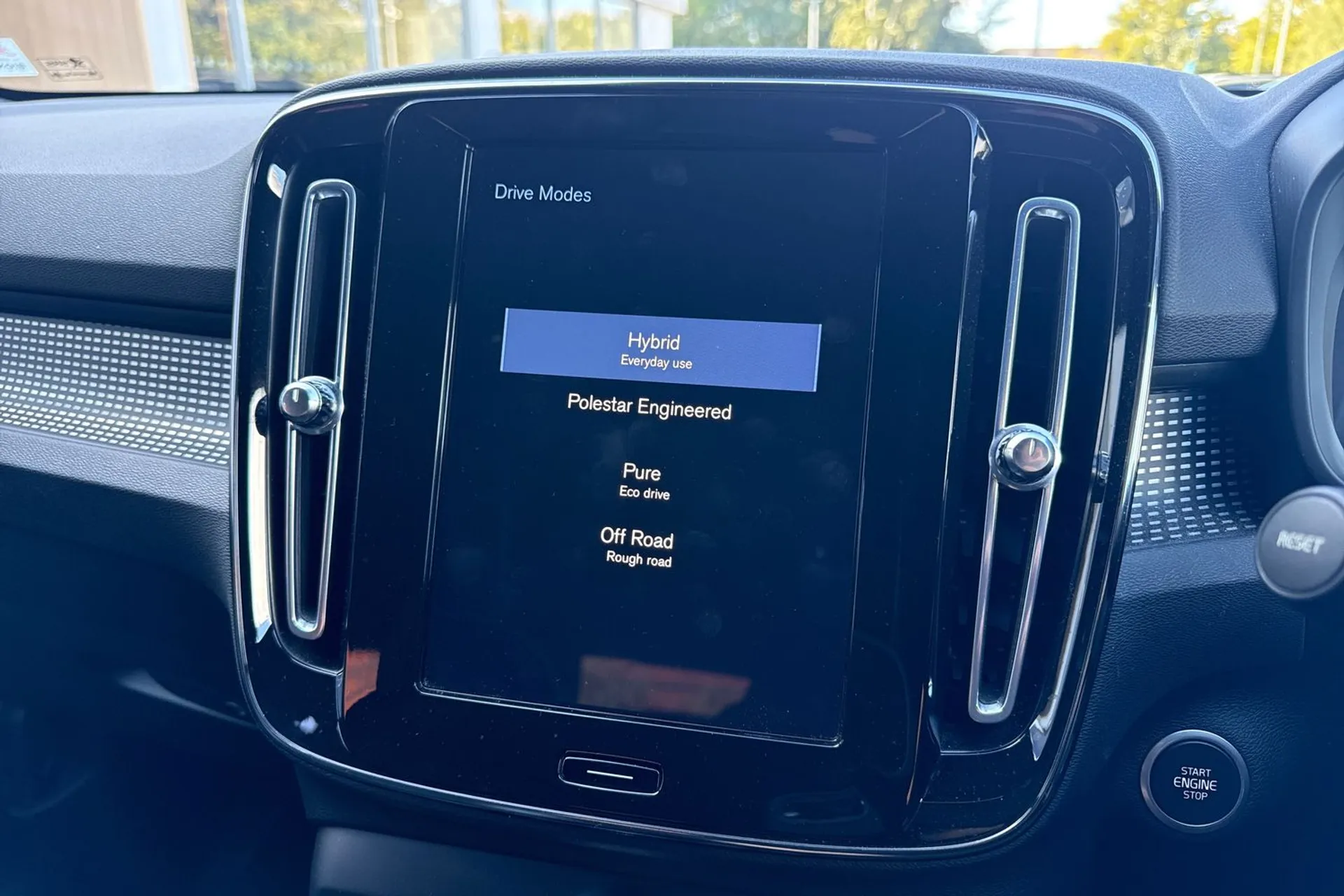 Volvo XC40 thumbnail image number 42