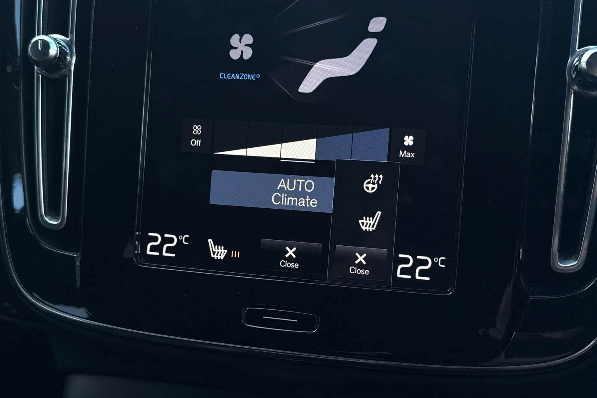 Volvo XC40 thumbnail image number 39