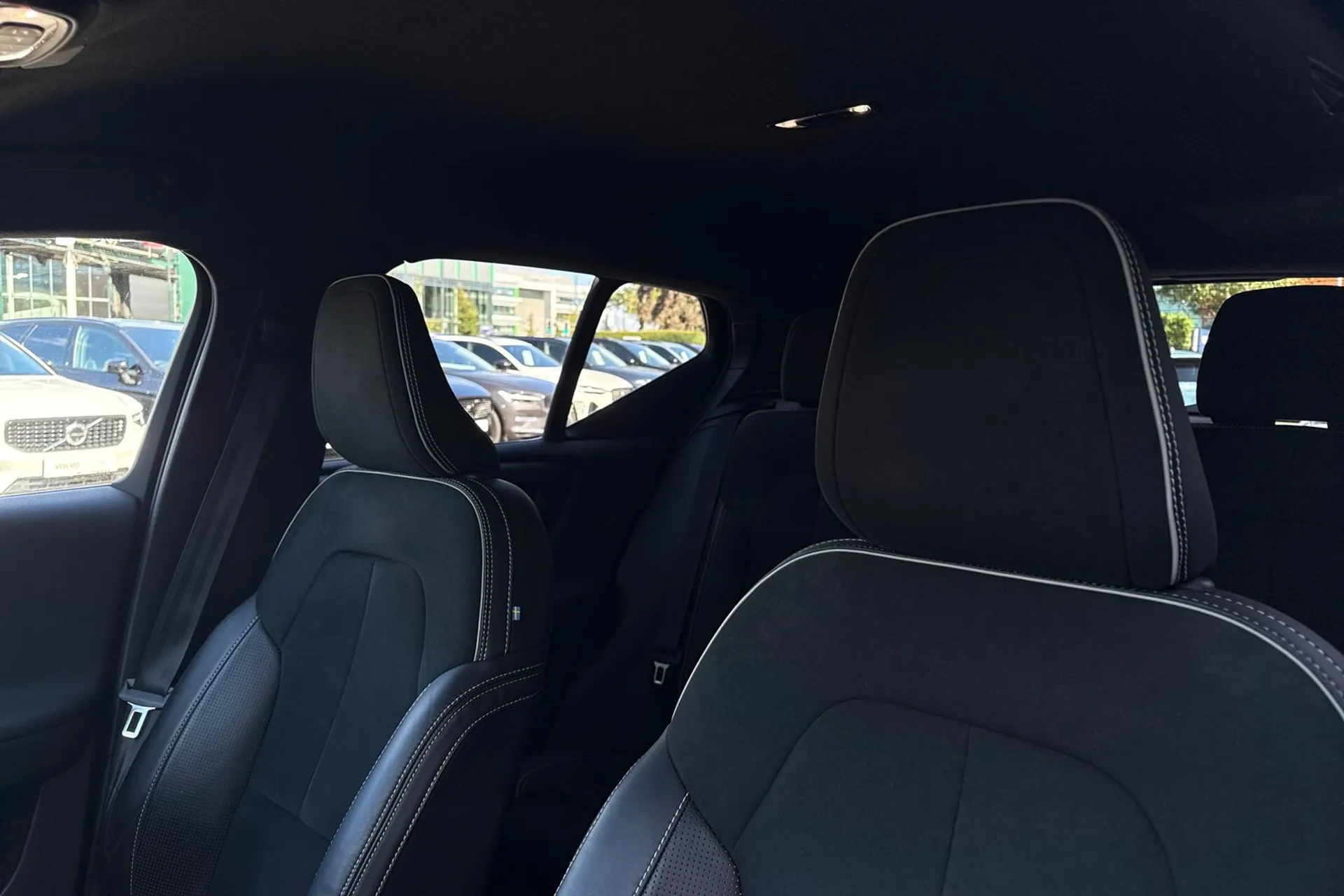 Volvo XC40 thumbnail image number 28