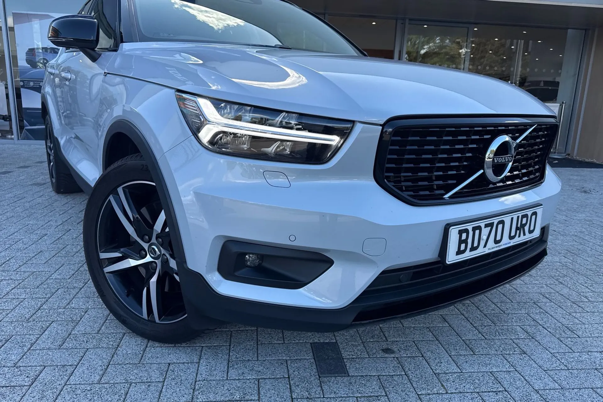 Volvo XC40 thumbnail image number 6
