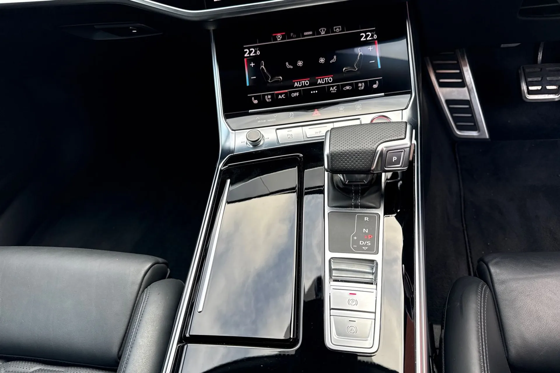 Audi RS6 thumbnail image number 50