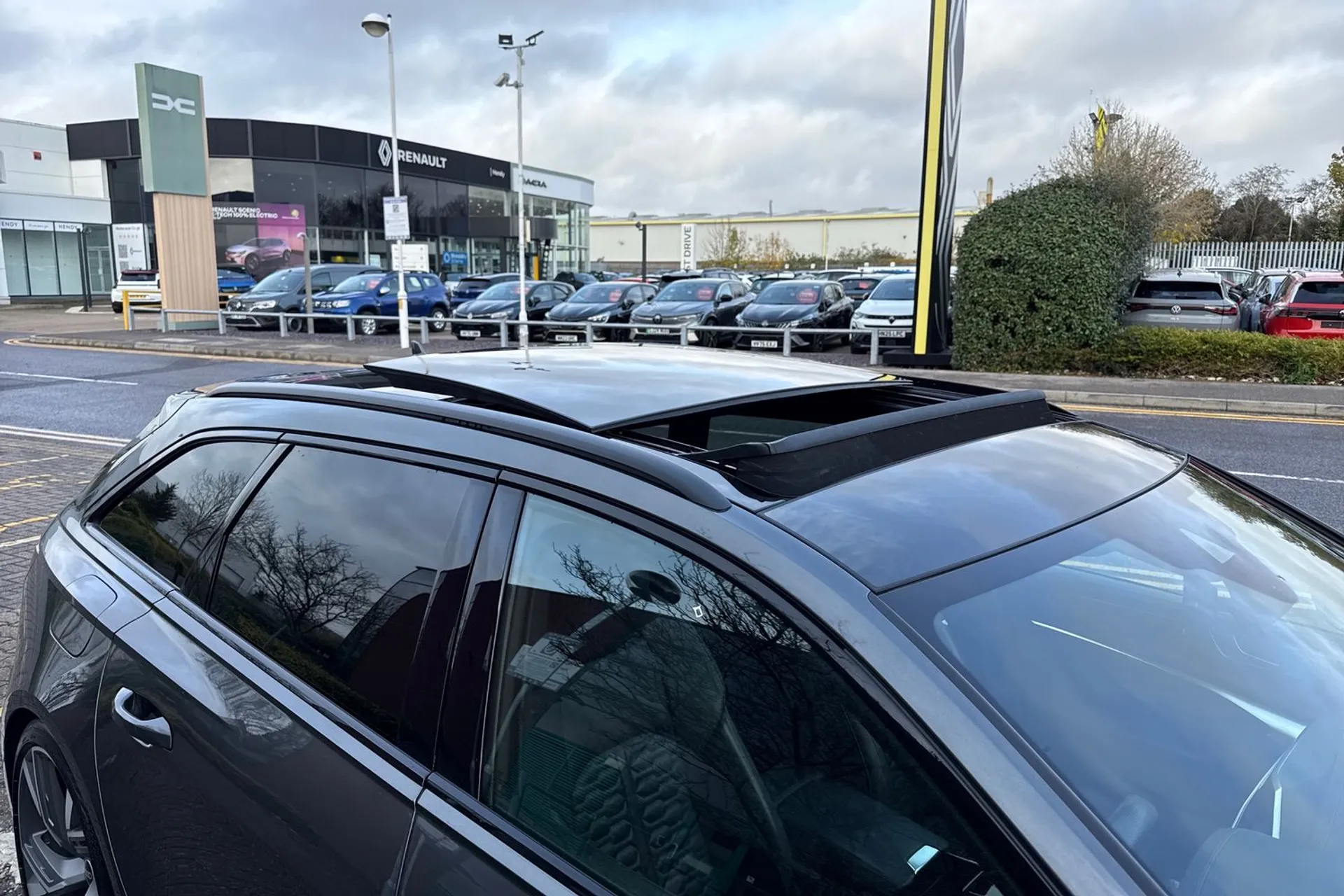 Audi RS6 thumbnail image number 10