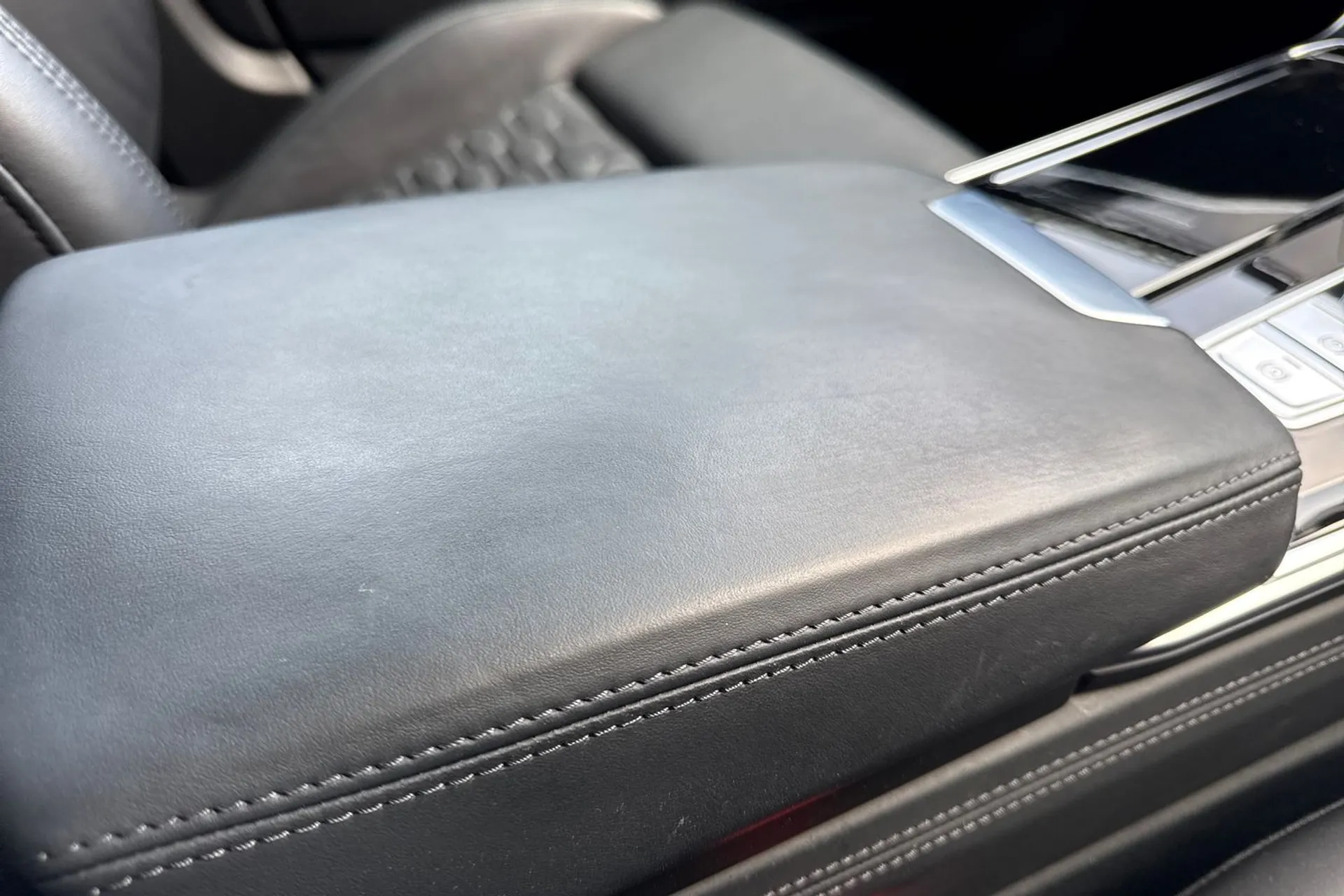 Audi RS6 thumbnail image number 55