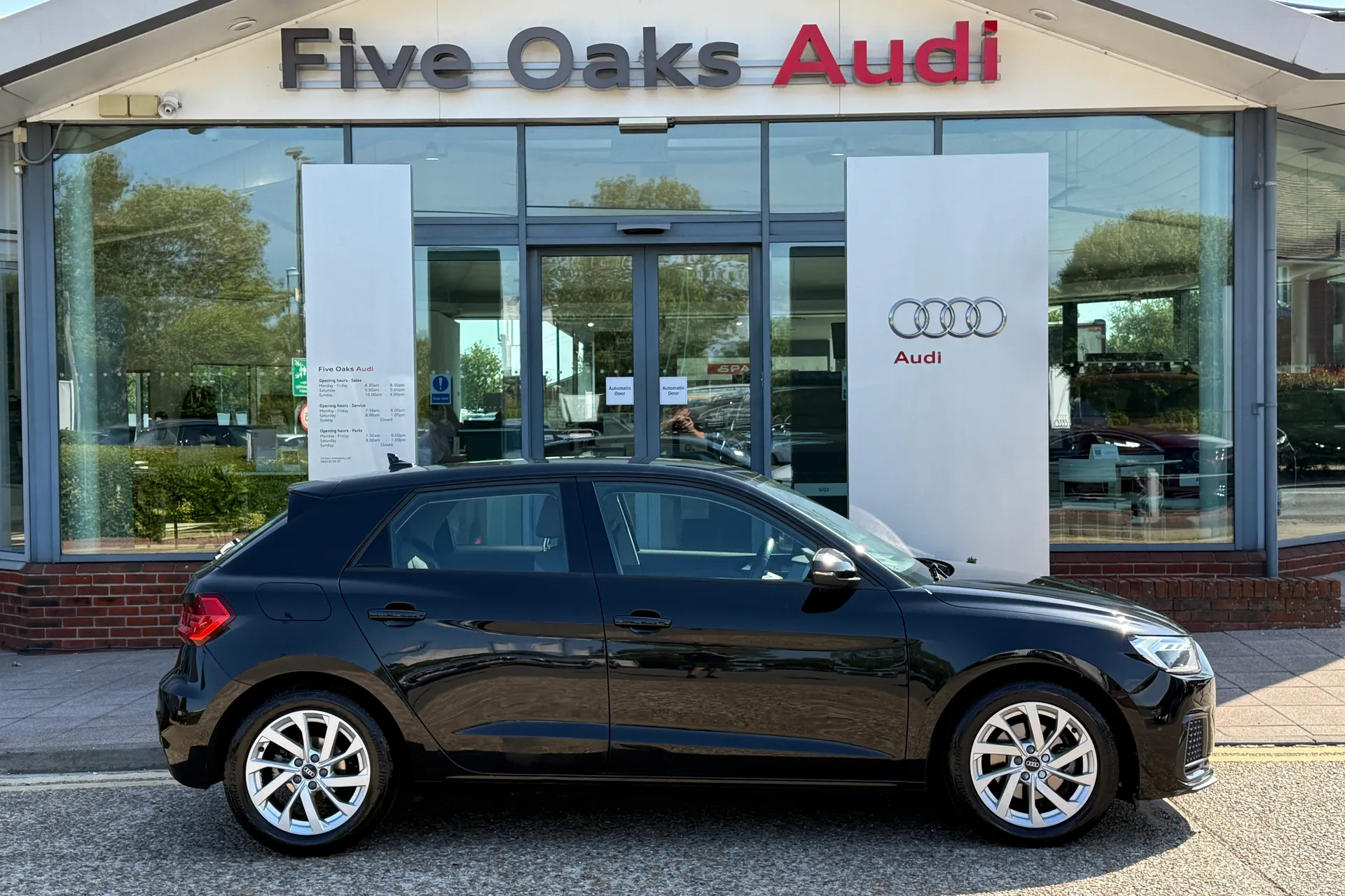 Audi A1 thumbnail image number 2