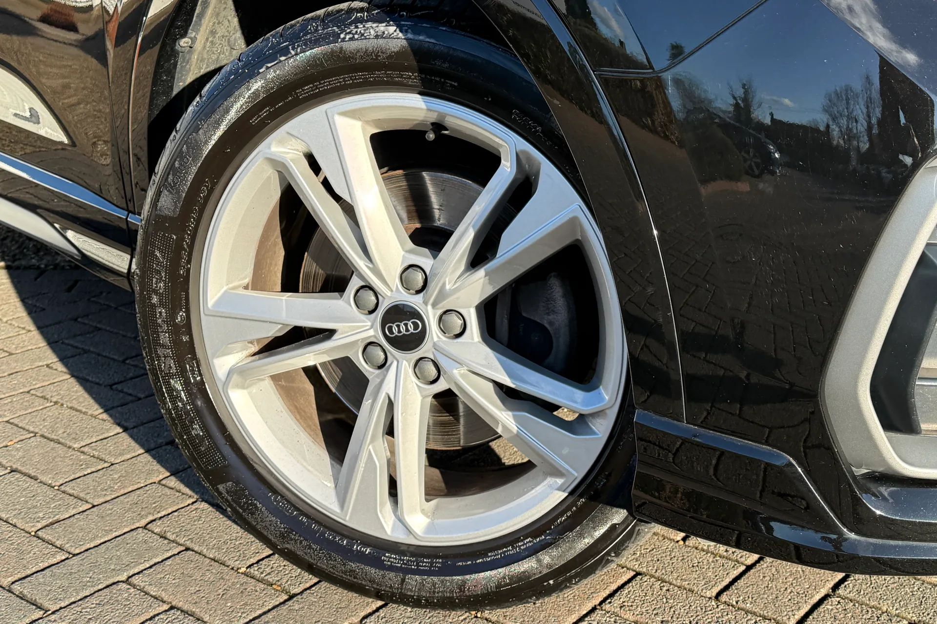 Audi Q3 thumbnail image number 7