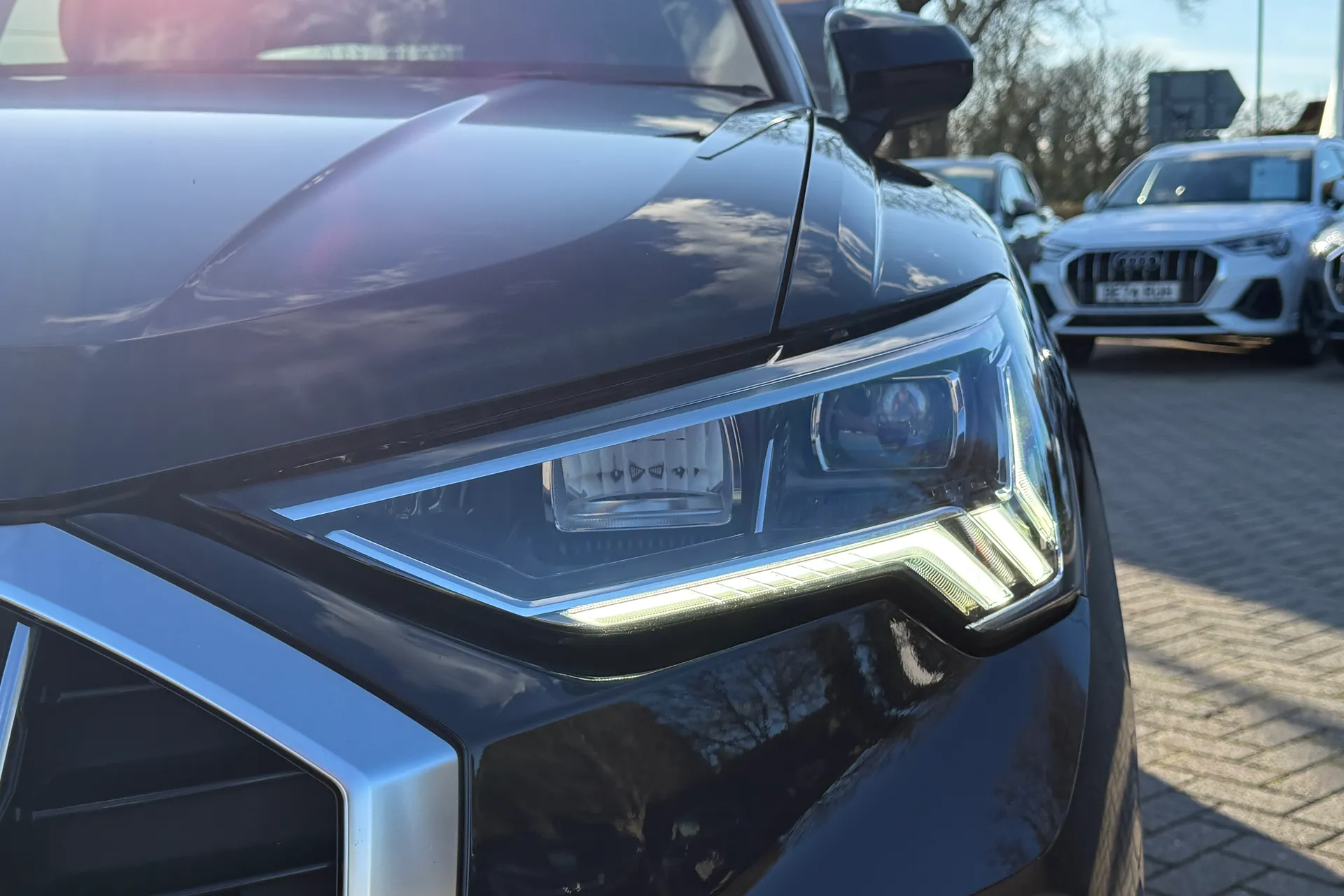 Audi Q3 thumbnail image number 48