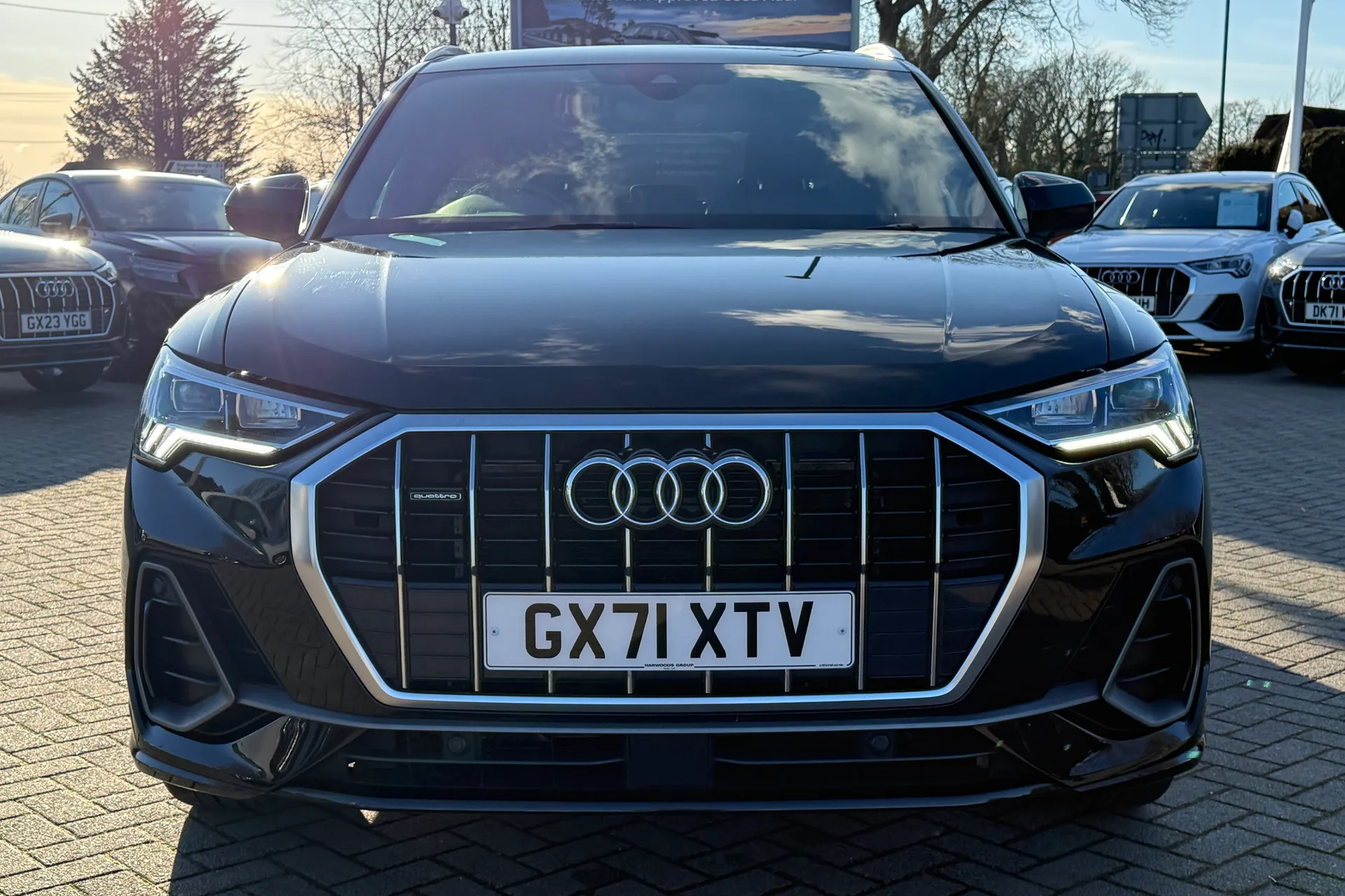 Audi Q3 thumbnail image number 21