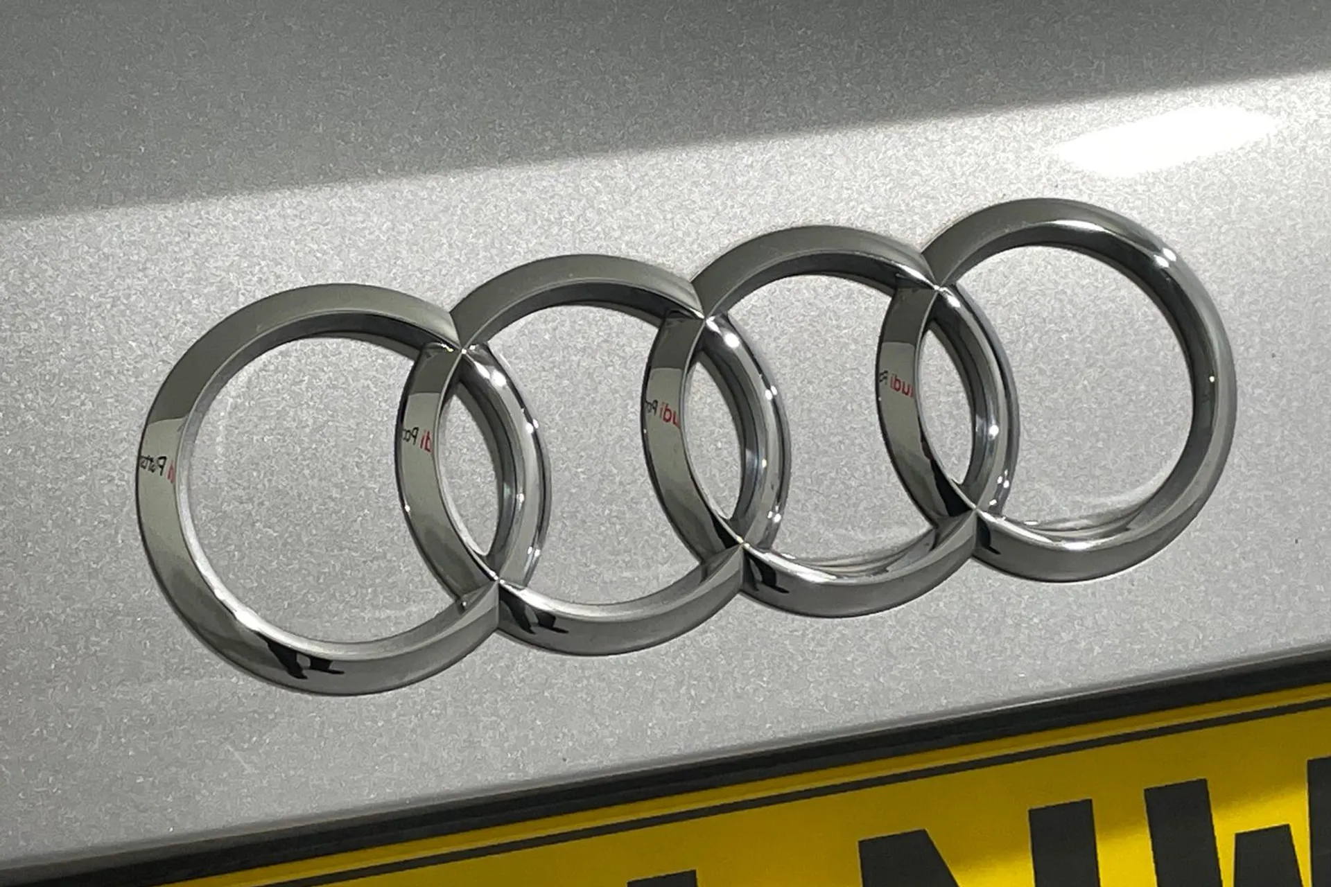 Audi Q3 thumbnail image number 53