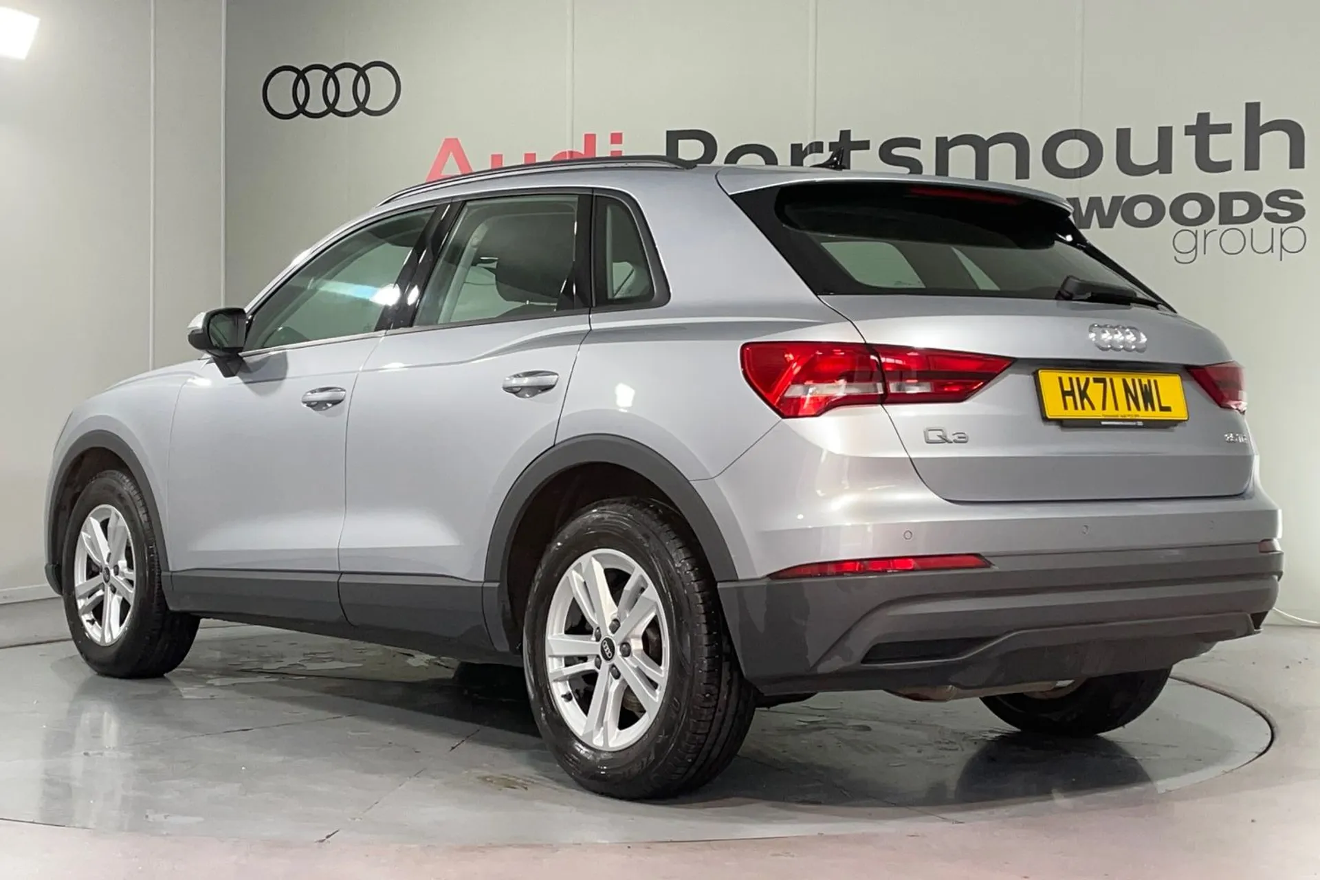 Audi Q3 thumbnail image number 7