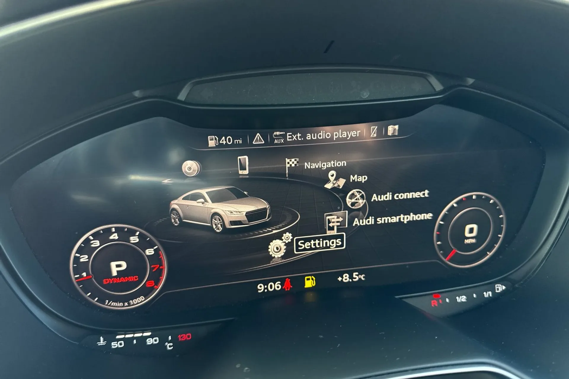 Audi TT thumbnail image number 16