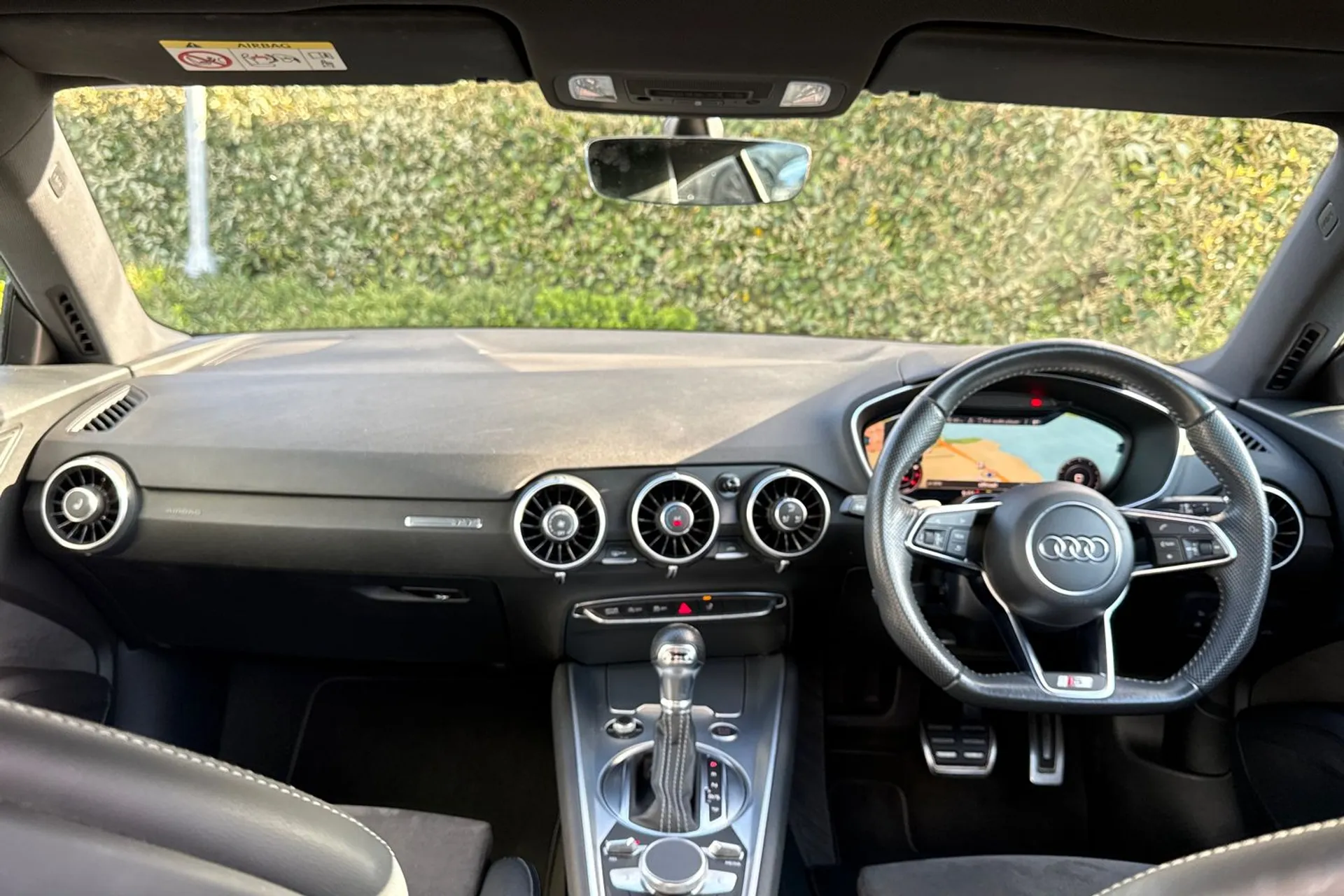 Audi TT thumbnail image number 3