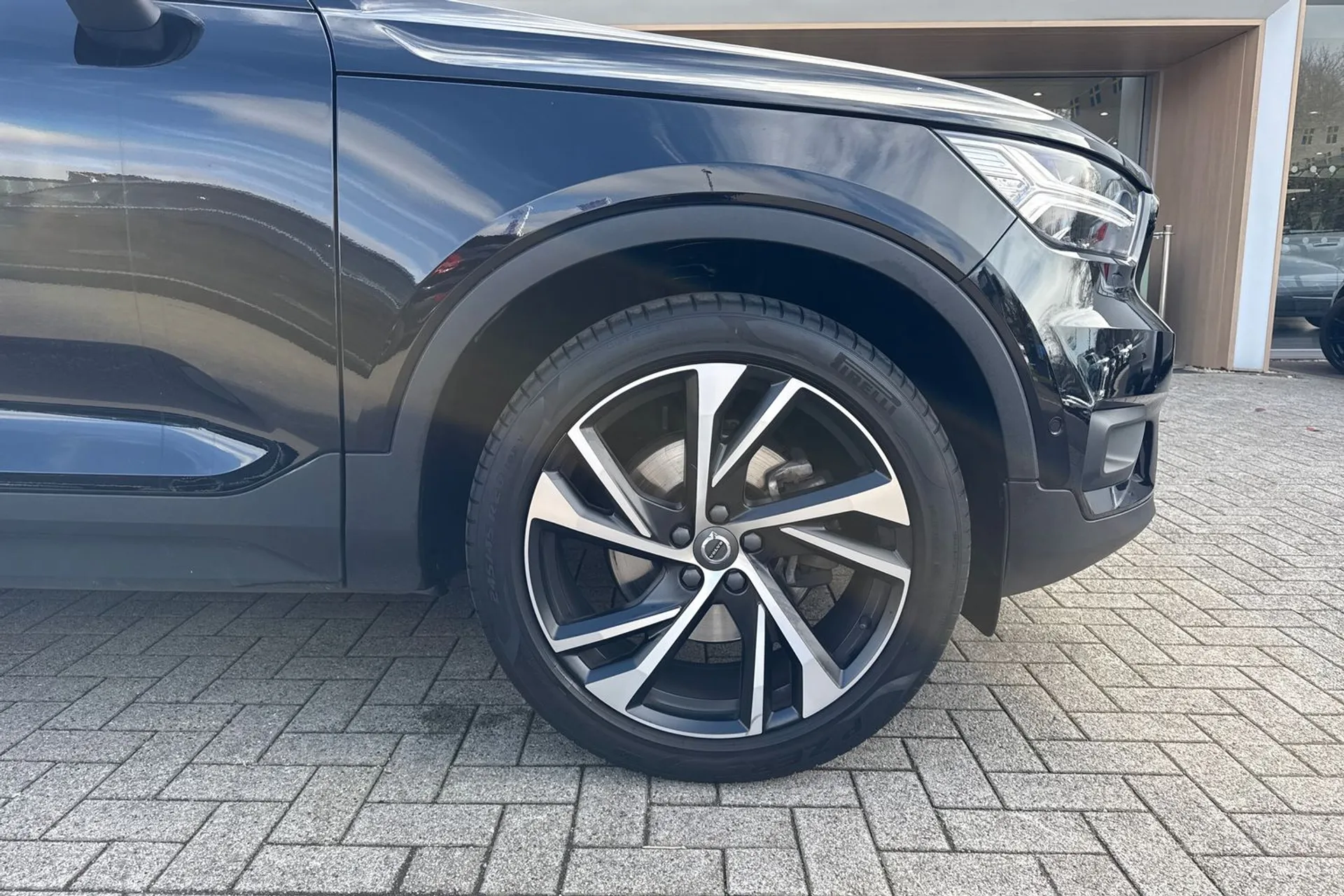 Volvo XC40 thumbnail image number 14