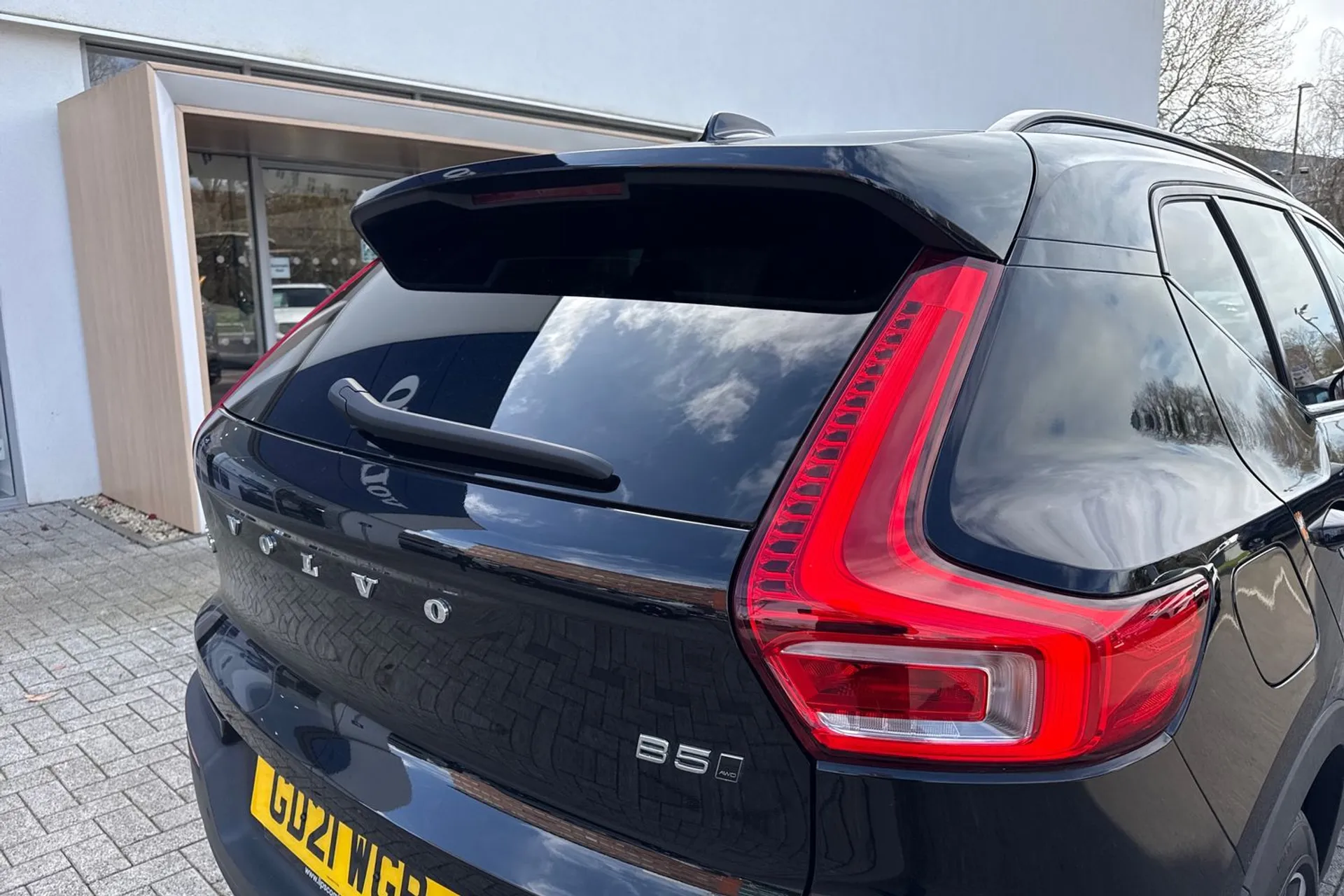 Volvo XC40 thumbnail image number 16