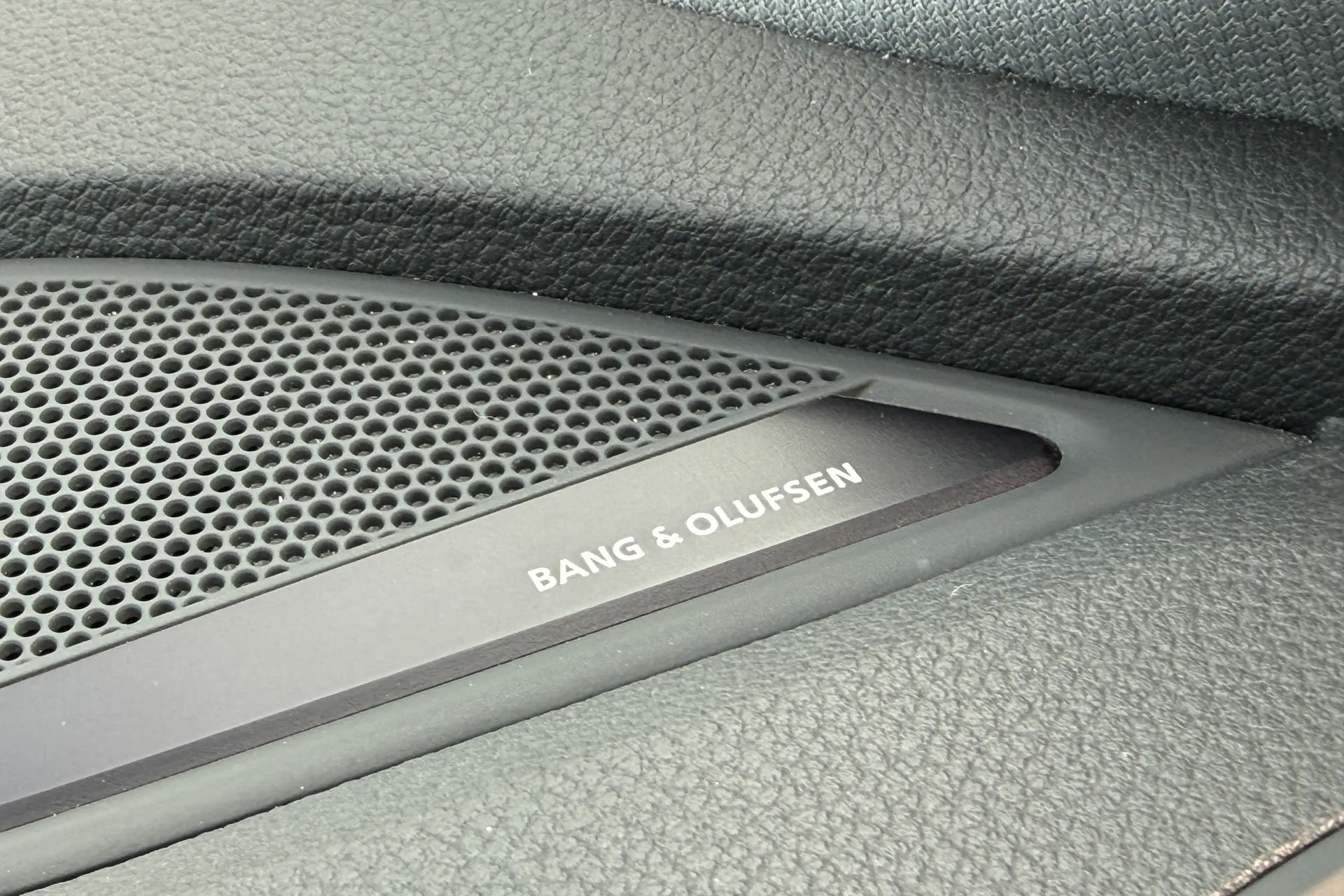 Audi A4 allroad thumbnail image number 17