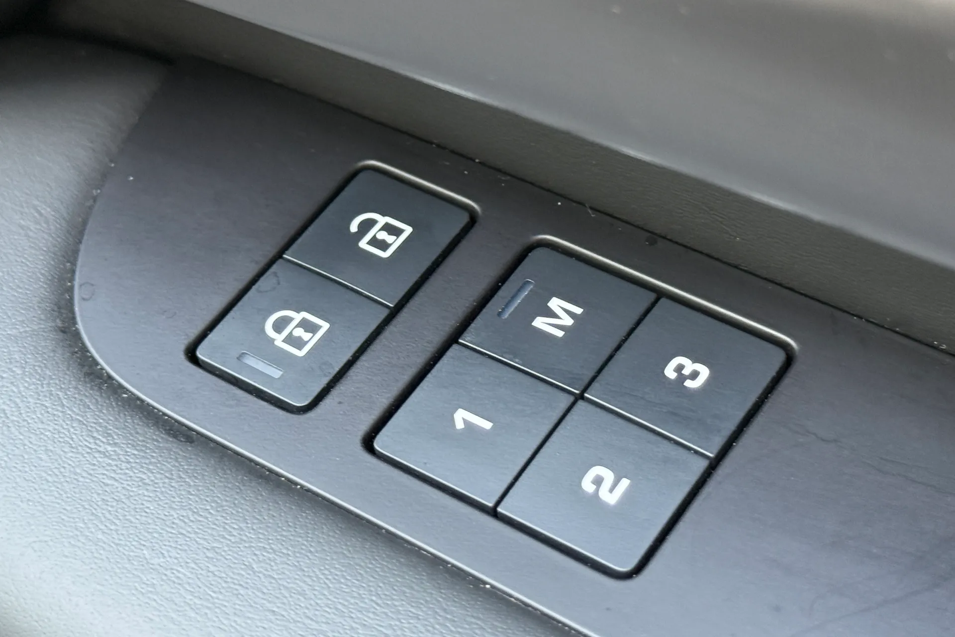 LAND ROVER DISCOVERY thumbnail image number 55