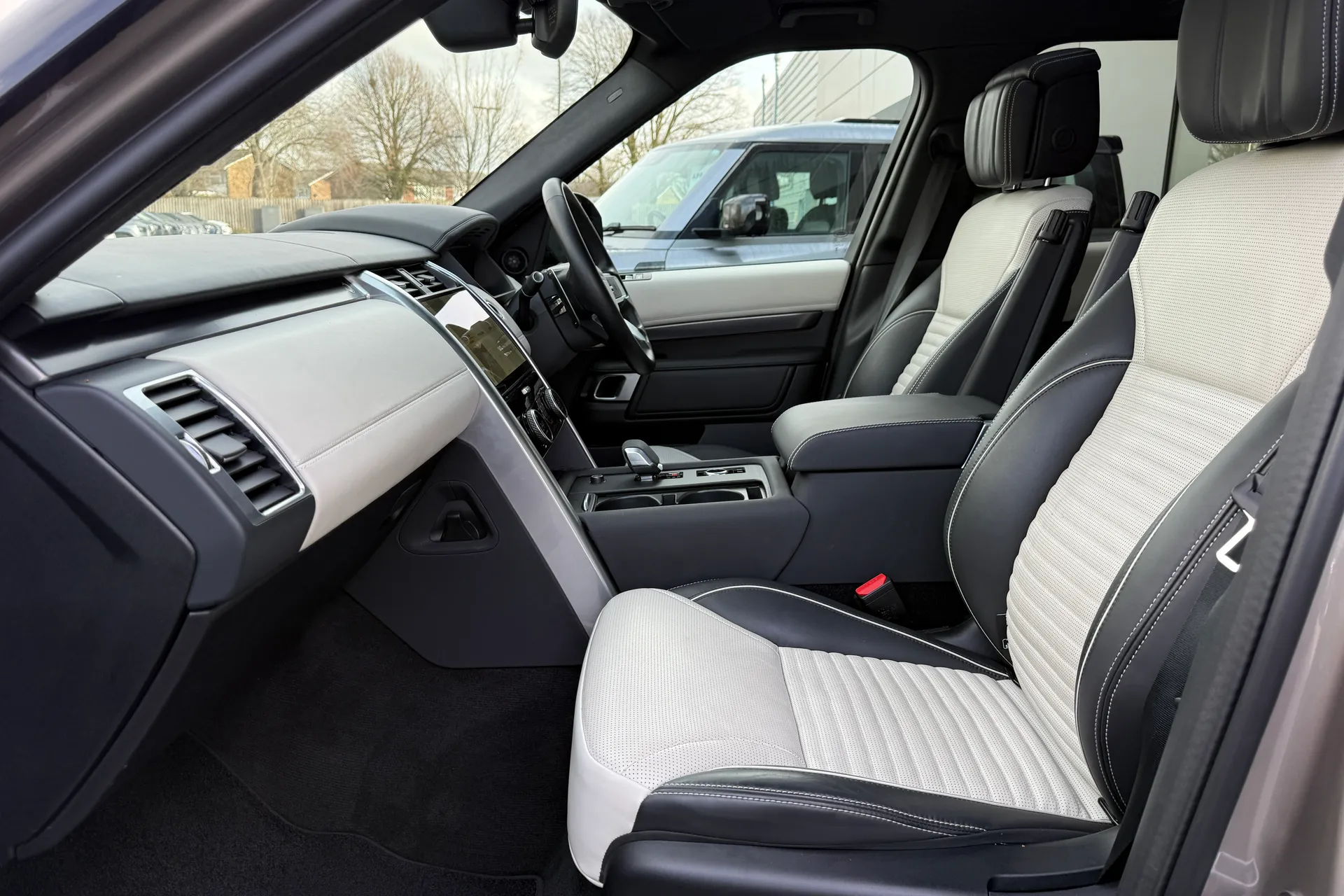 LAND ROVER DISCOVERY thumbnail image number 10