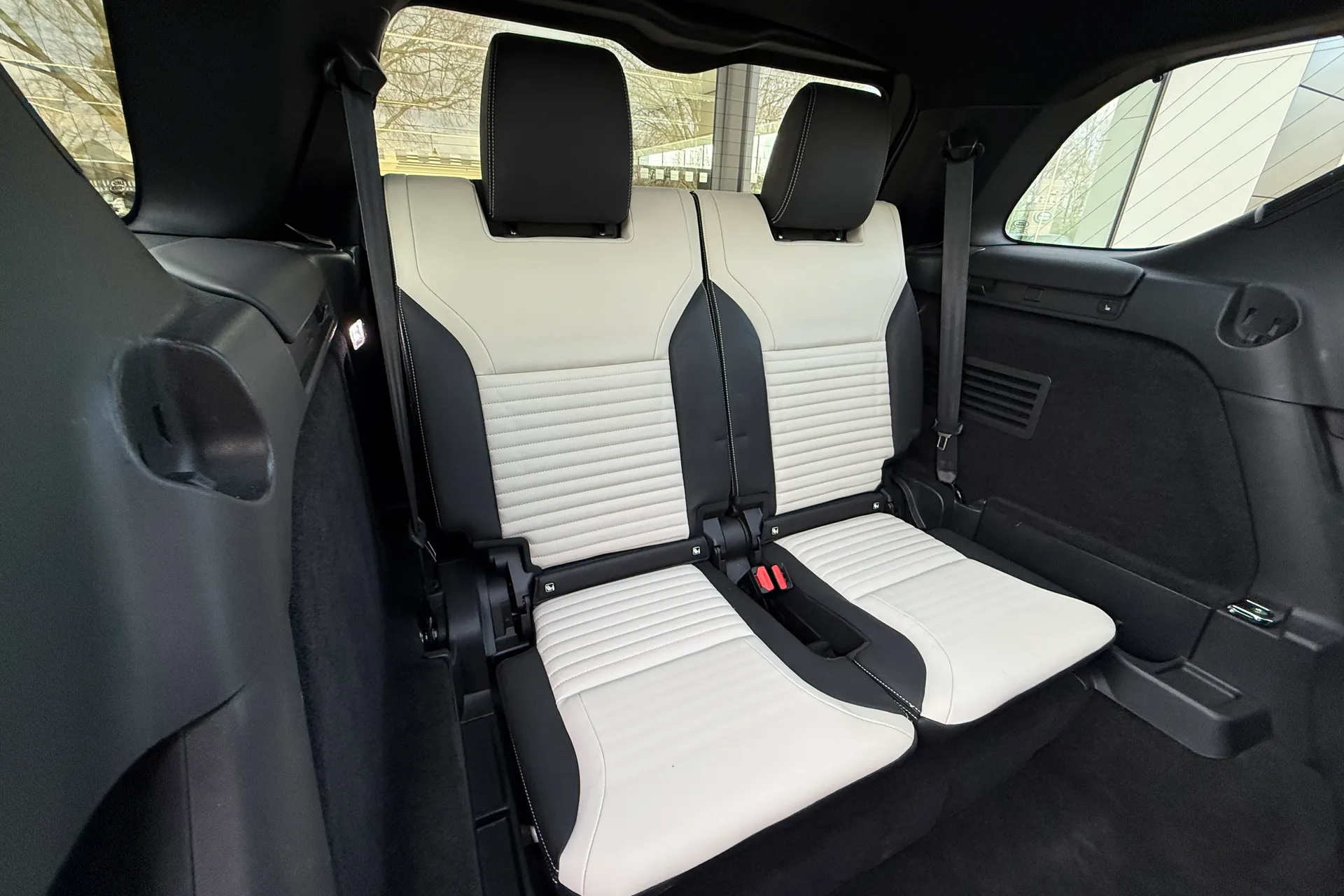 LAND ROVER DISCOVERY thumbnail image number 35