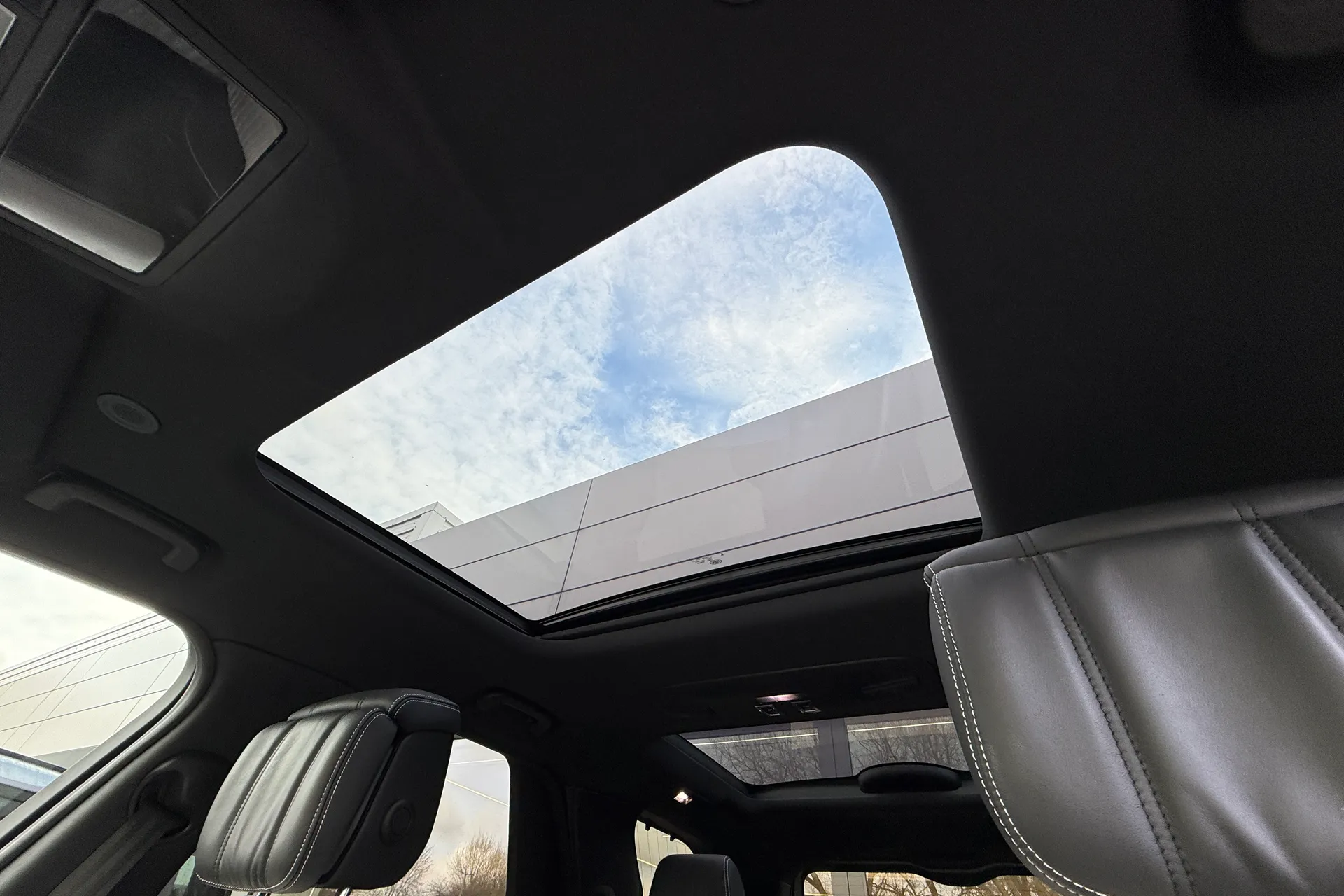 LAND ROVER DISCOVERY thumbnail image number 5