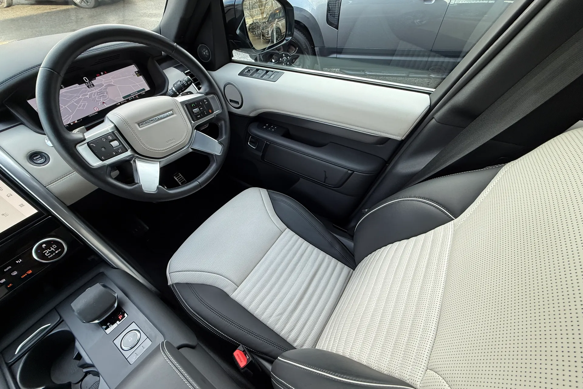 LAND ROVER DISCOVERY thumbnail image number 13