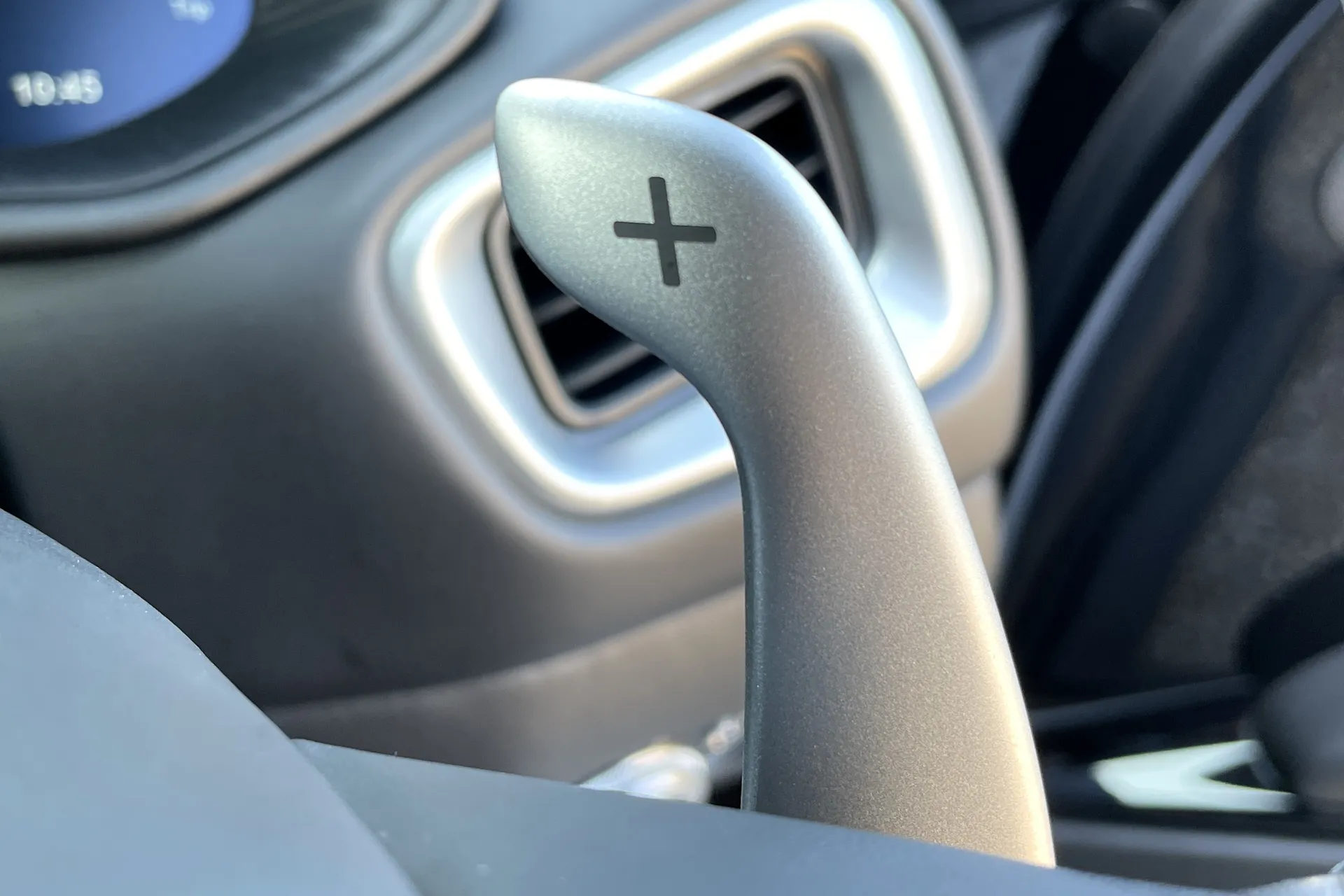 Aston Martin DB11 thumbnail image number 40