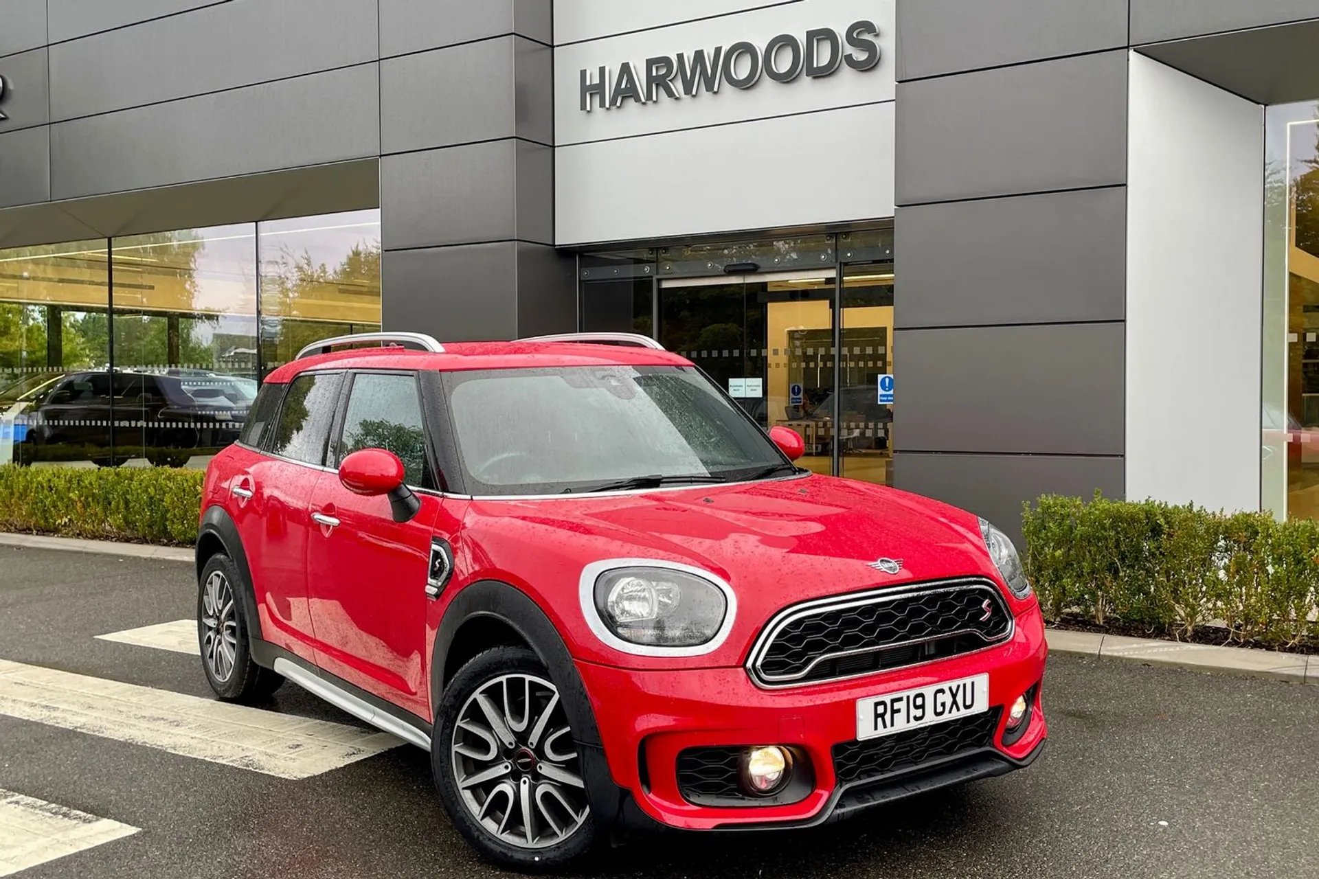 MINI COUNTRYMAN focused image