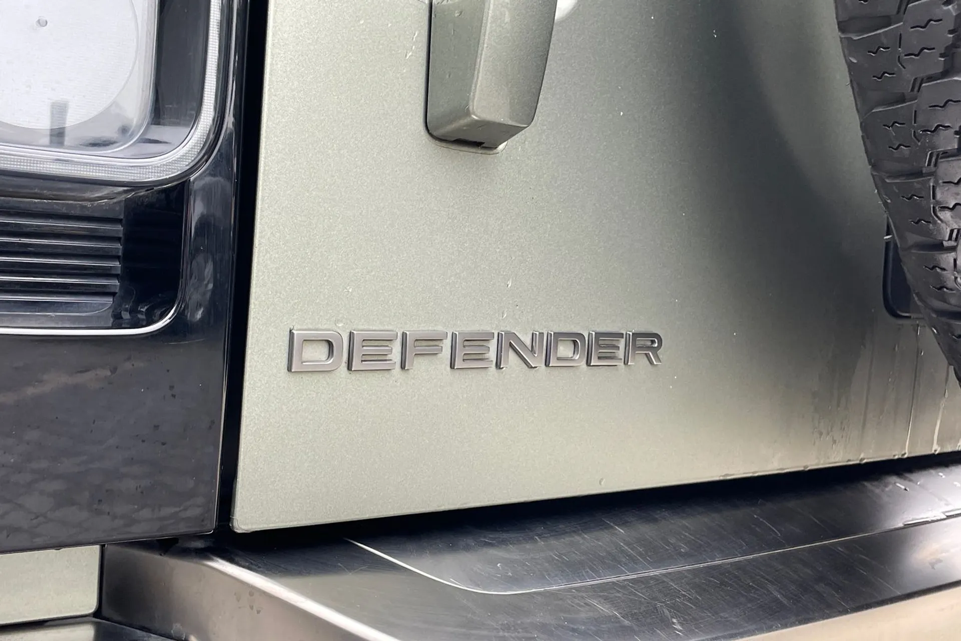 LAND ROVER DEFENDER thumbnail image number 49