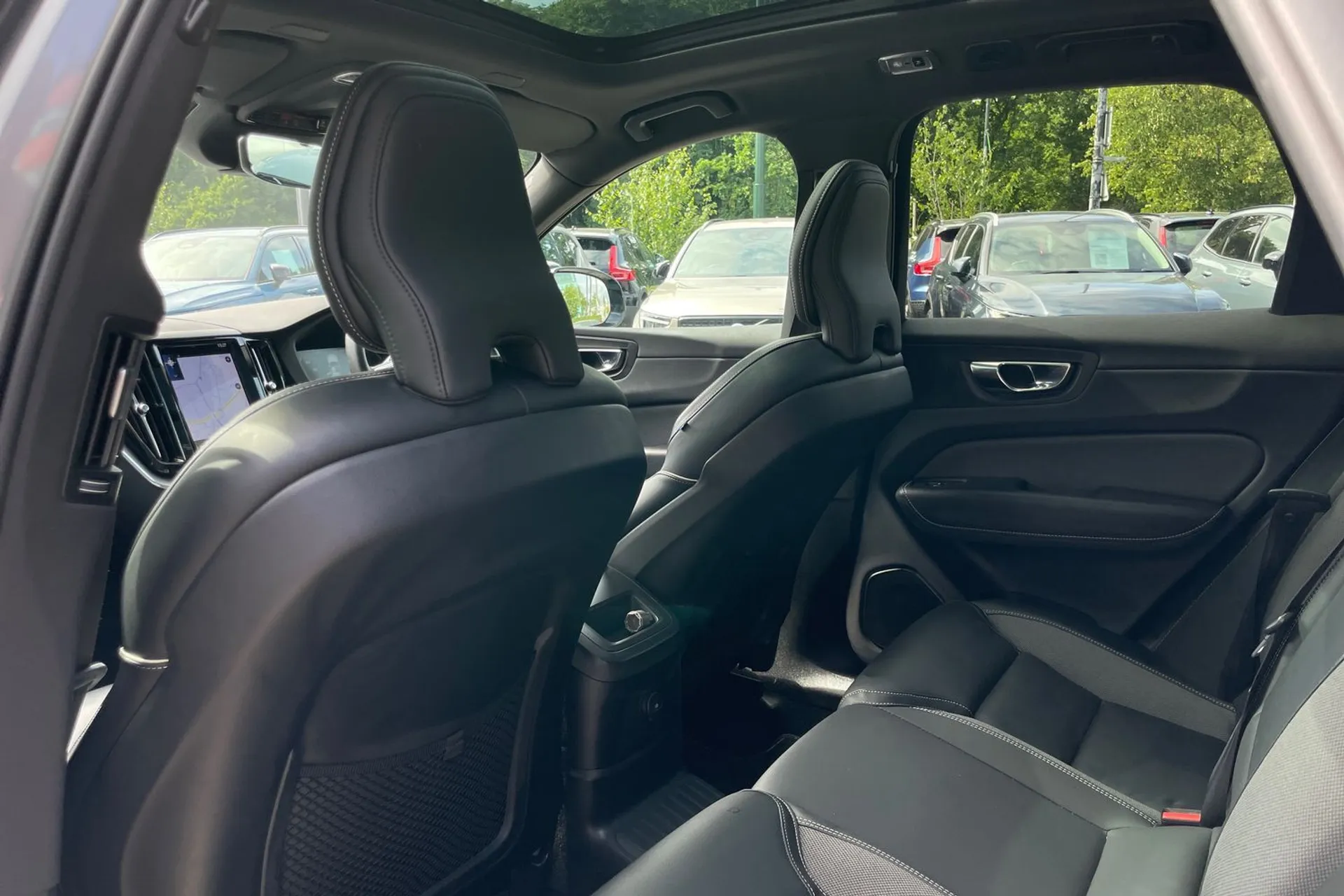 Volvo XC60 thumbnail image number 30