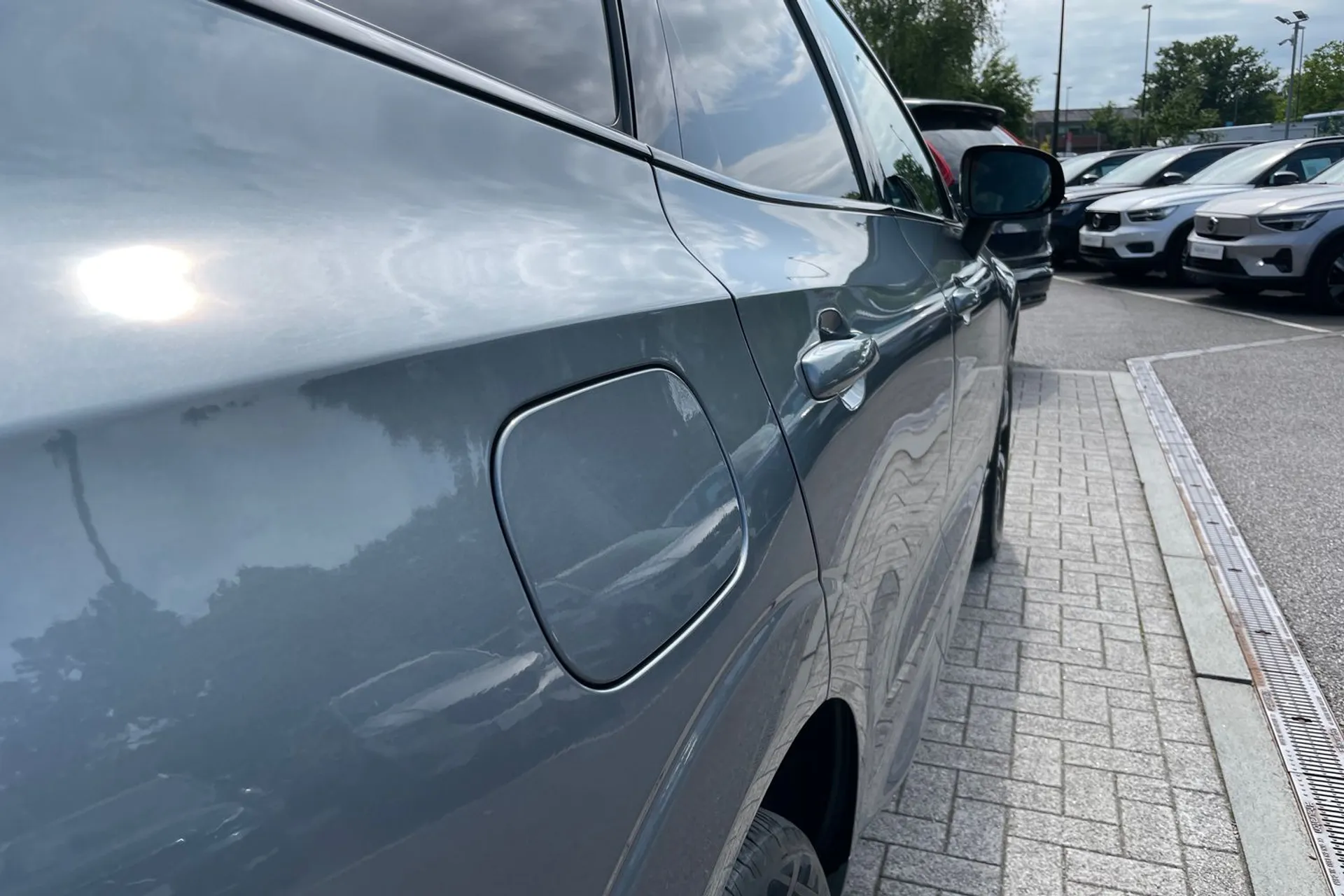 Volvo XC60 thumbnail image number 18