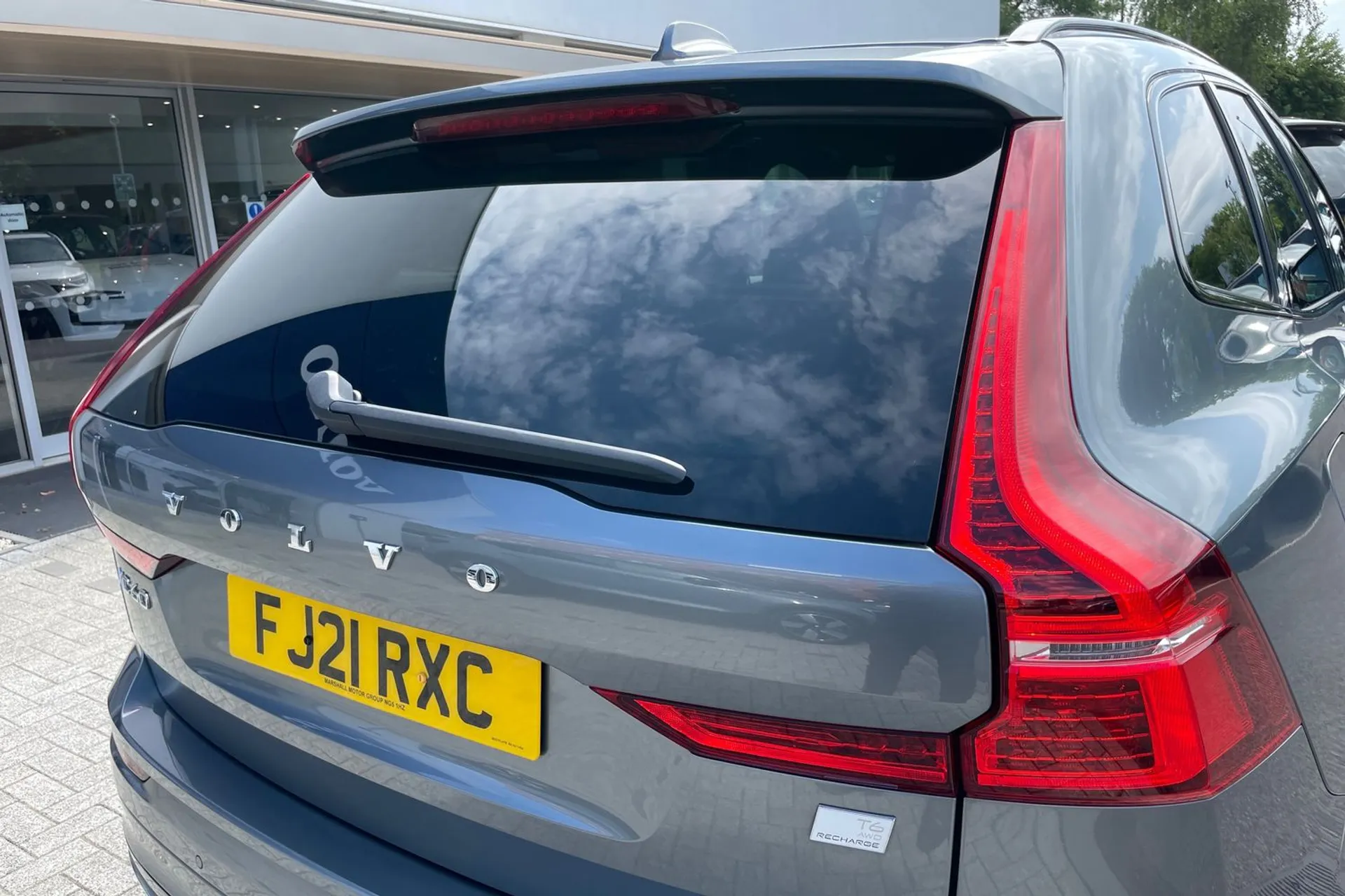 Volvo XC60 thumbnail image number 15