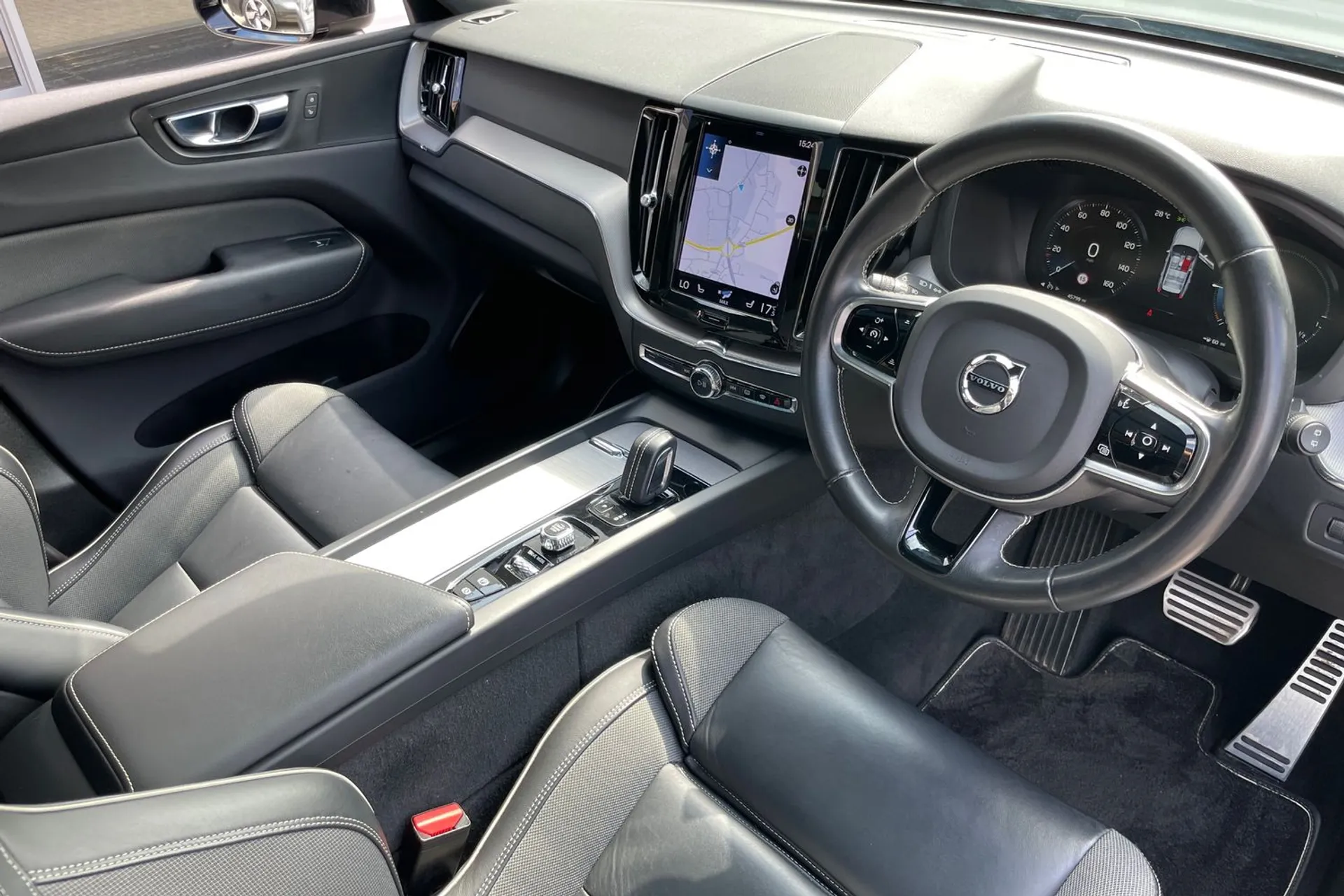 Volvo XC60 thumbnail image number 5