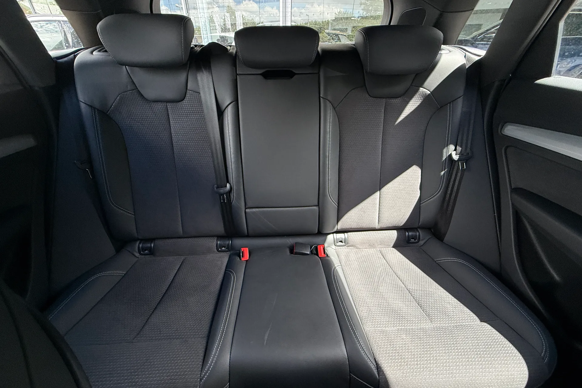 Audi Q5 thumbnail image number 29