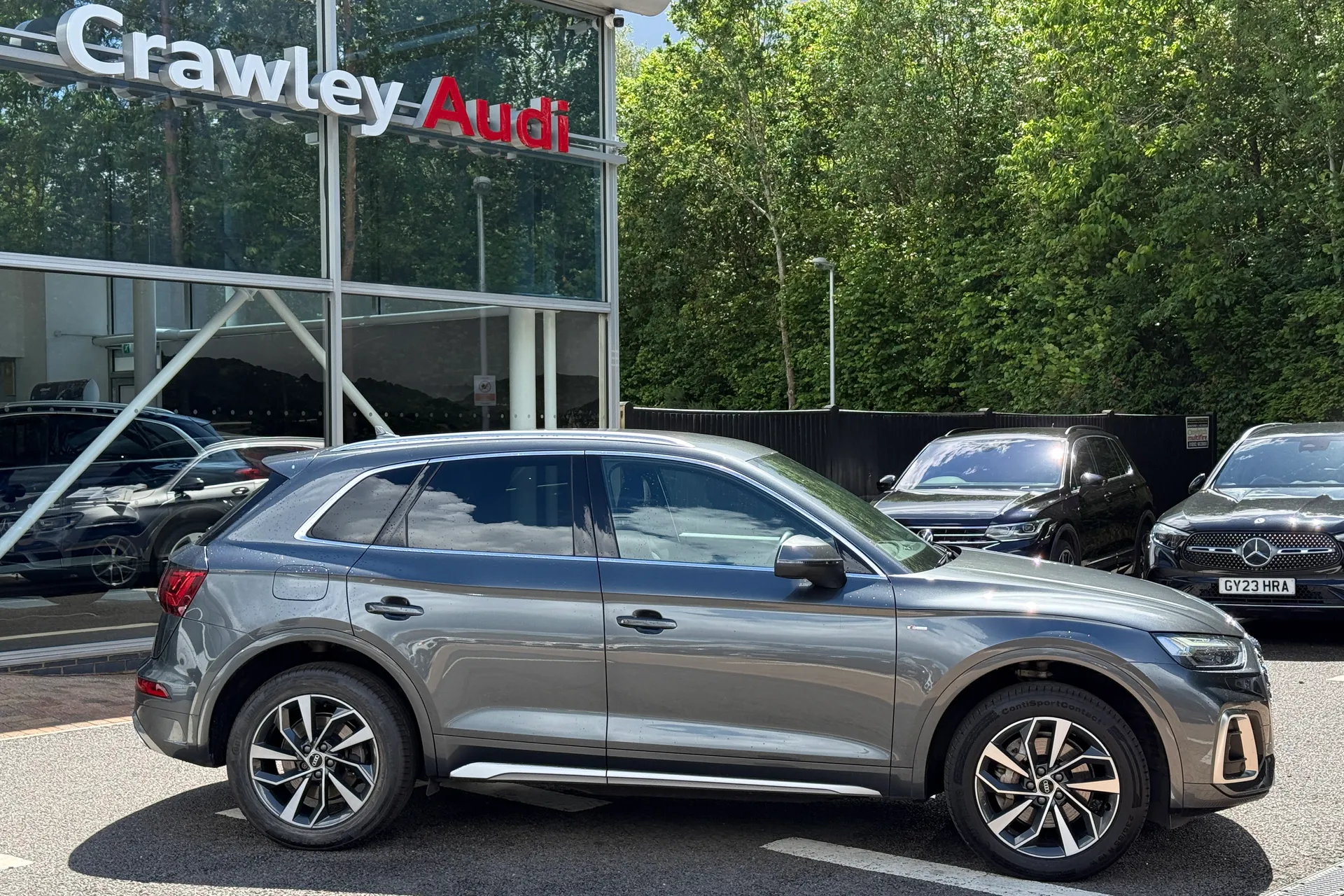Audi Q5 thumbnail image number 2