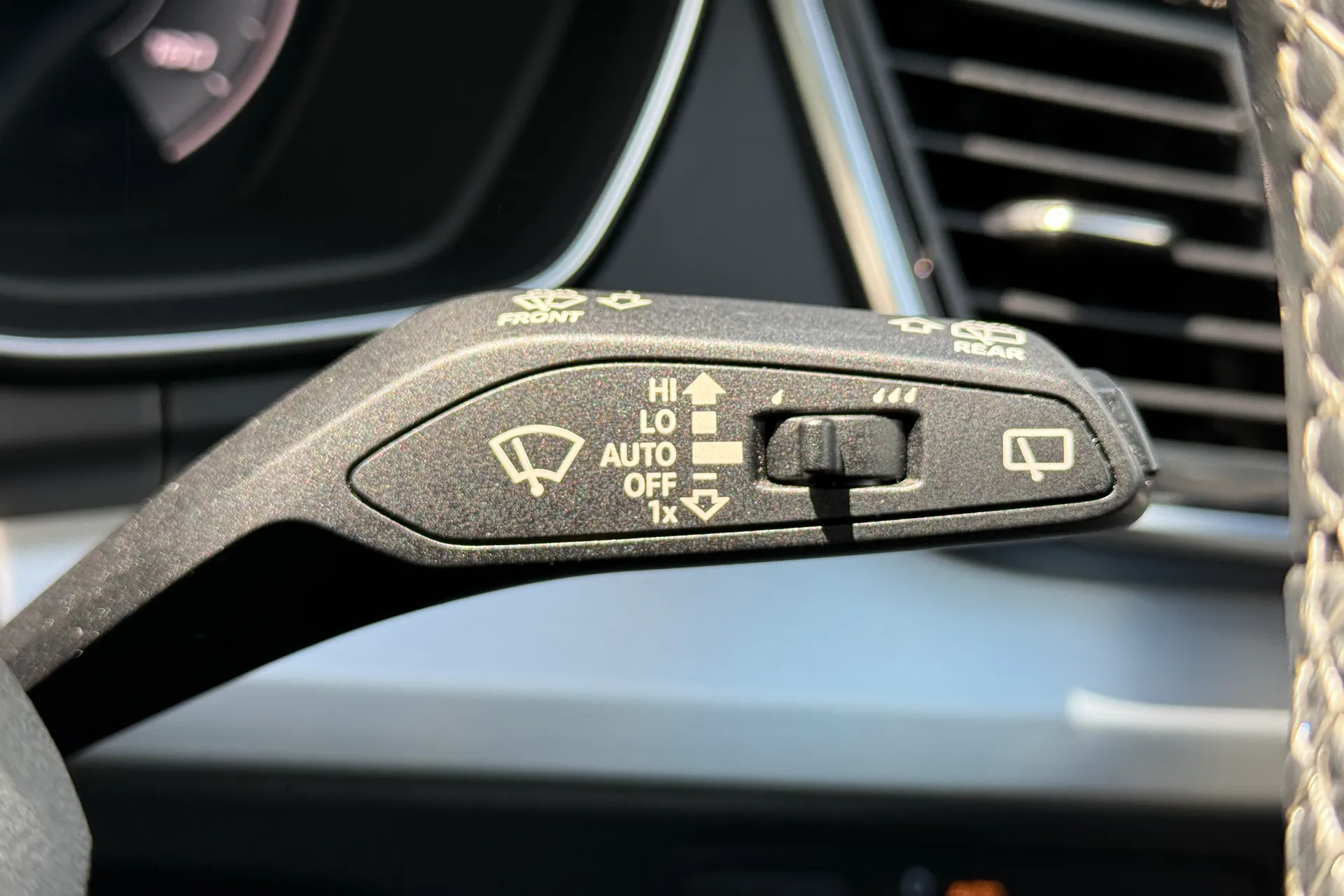 Audi Q5 thumbnail image number 24