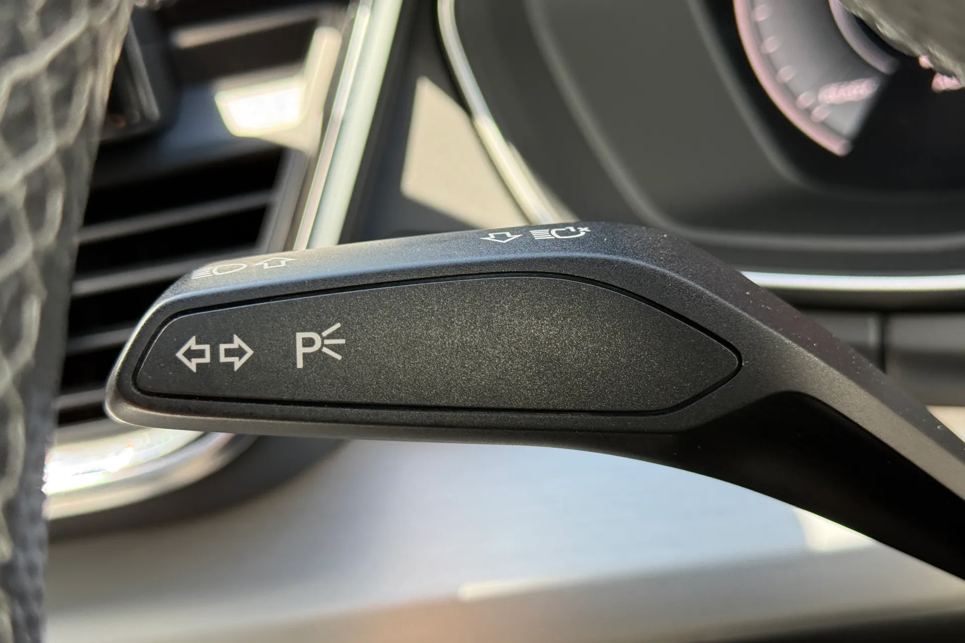 Audi Q5 thumbnail image number 23