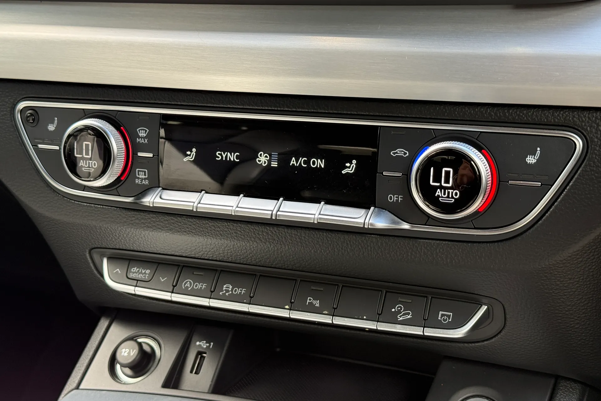 Audi Q5 thumbnail image number 17