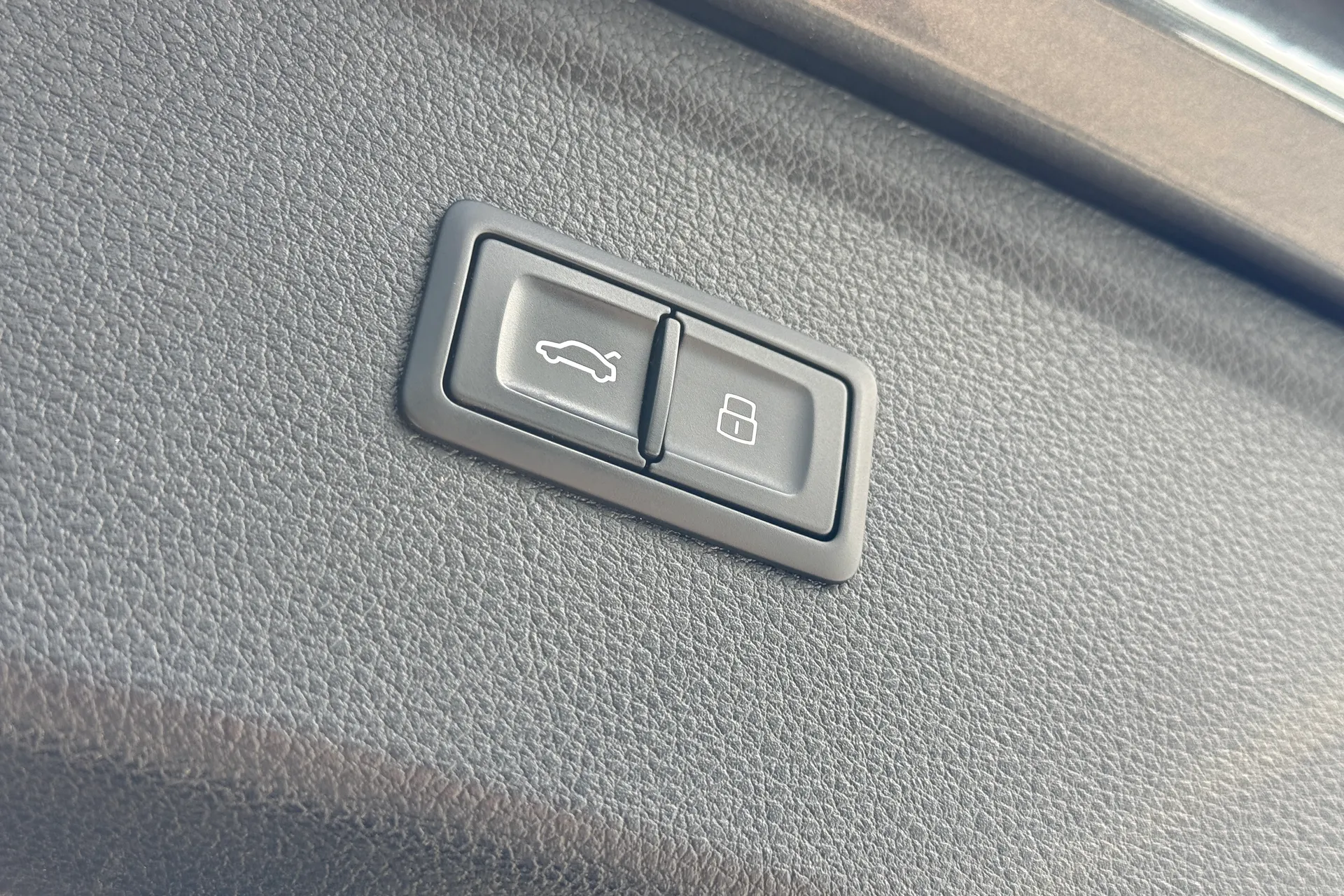Audi Q5 thumbnail image number 45