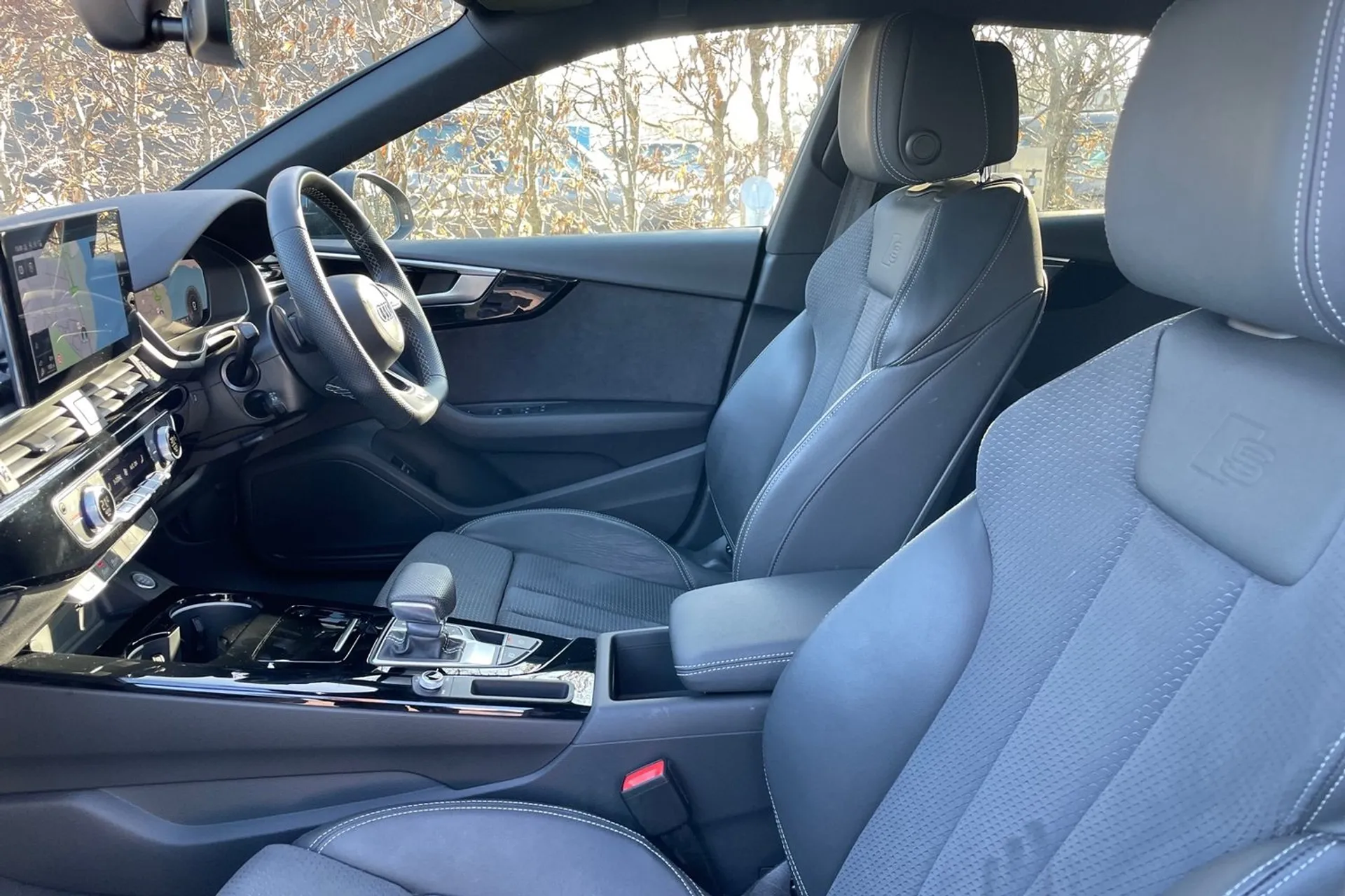 Audi A5 thumbnail image number 32