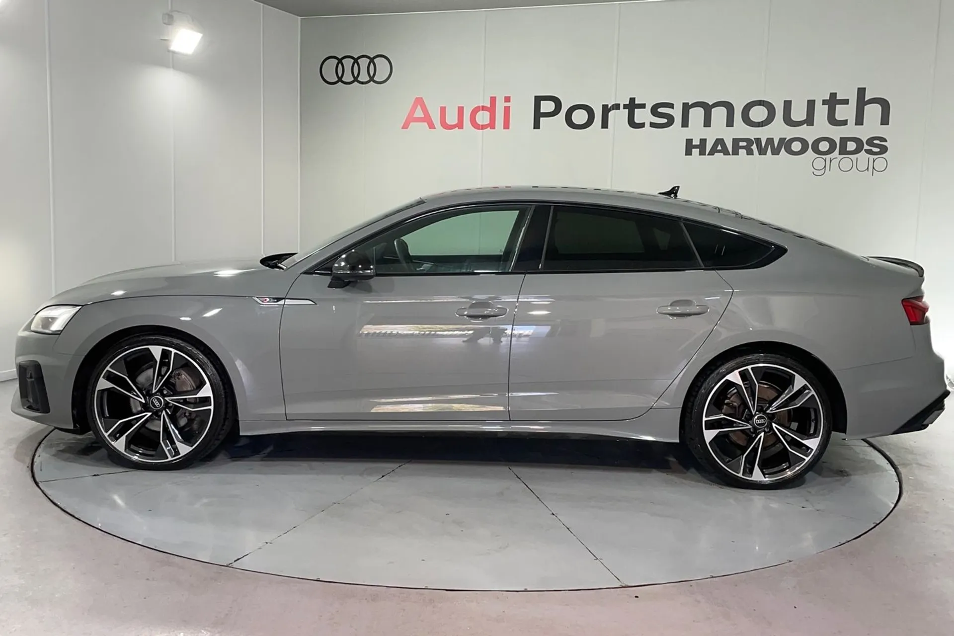 Audi A5 thumbnail image number 11