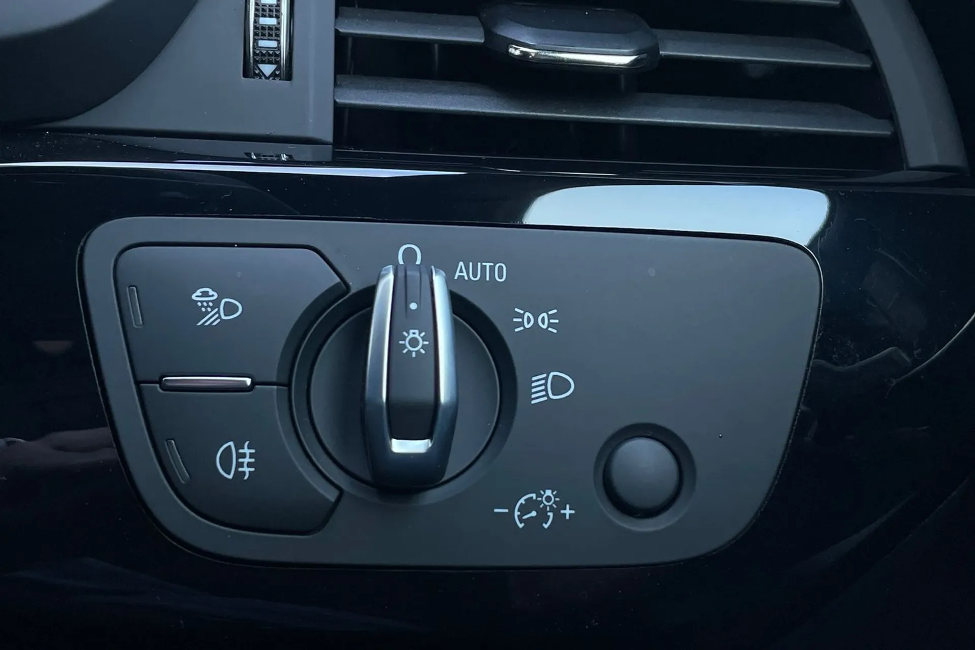 Audi A5 thumbnail image number 47