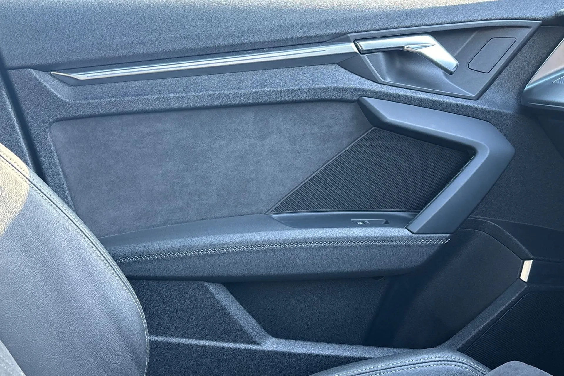 Audi A3 thumbnail image number 40