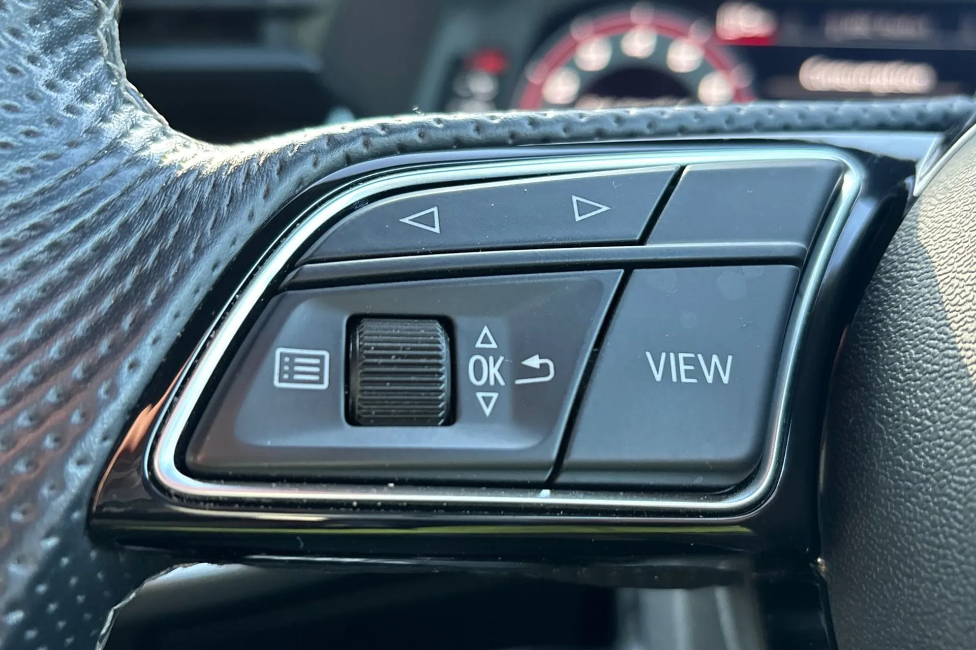 Audi A3 thumbnail image number 36