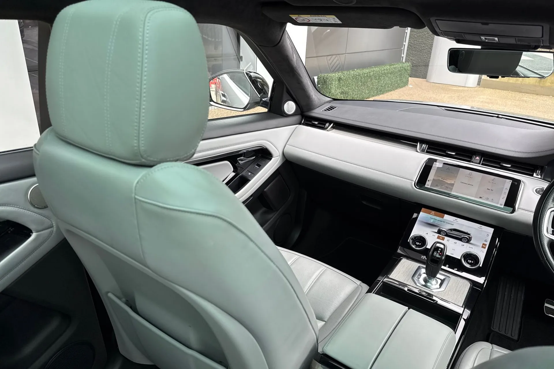 LAND ROVER RANGE ROVER EVOQUE thumbnail image number 42