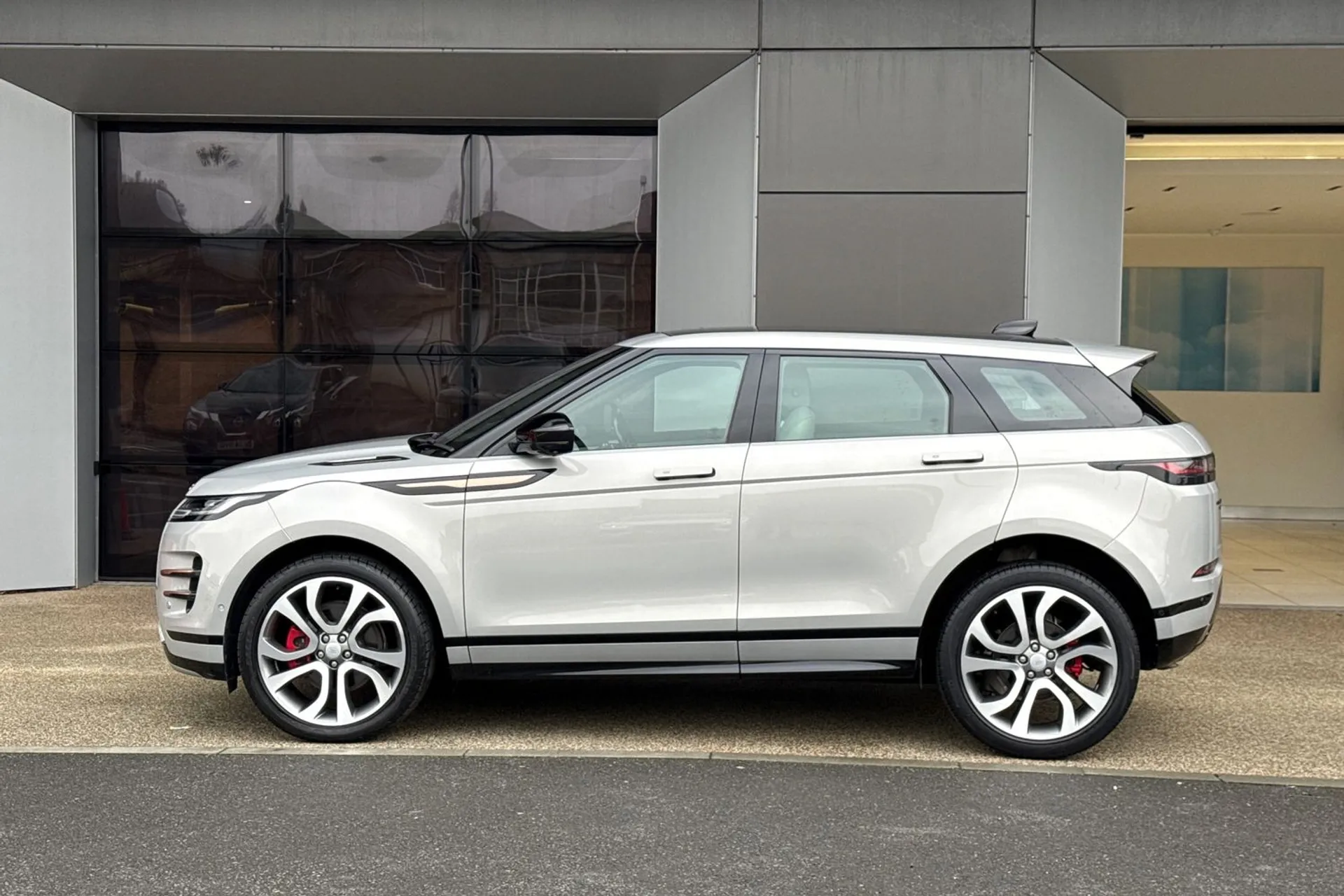 LAND ROVER RANGE ROVER EVOQUE thumbnail image number 13