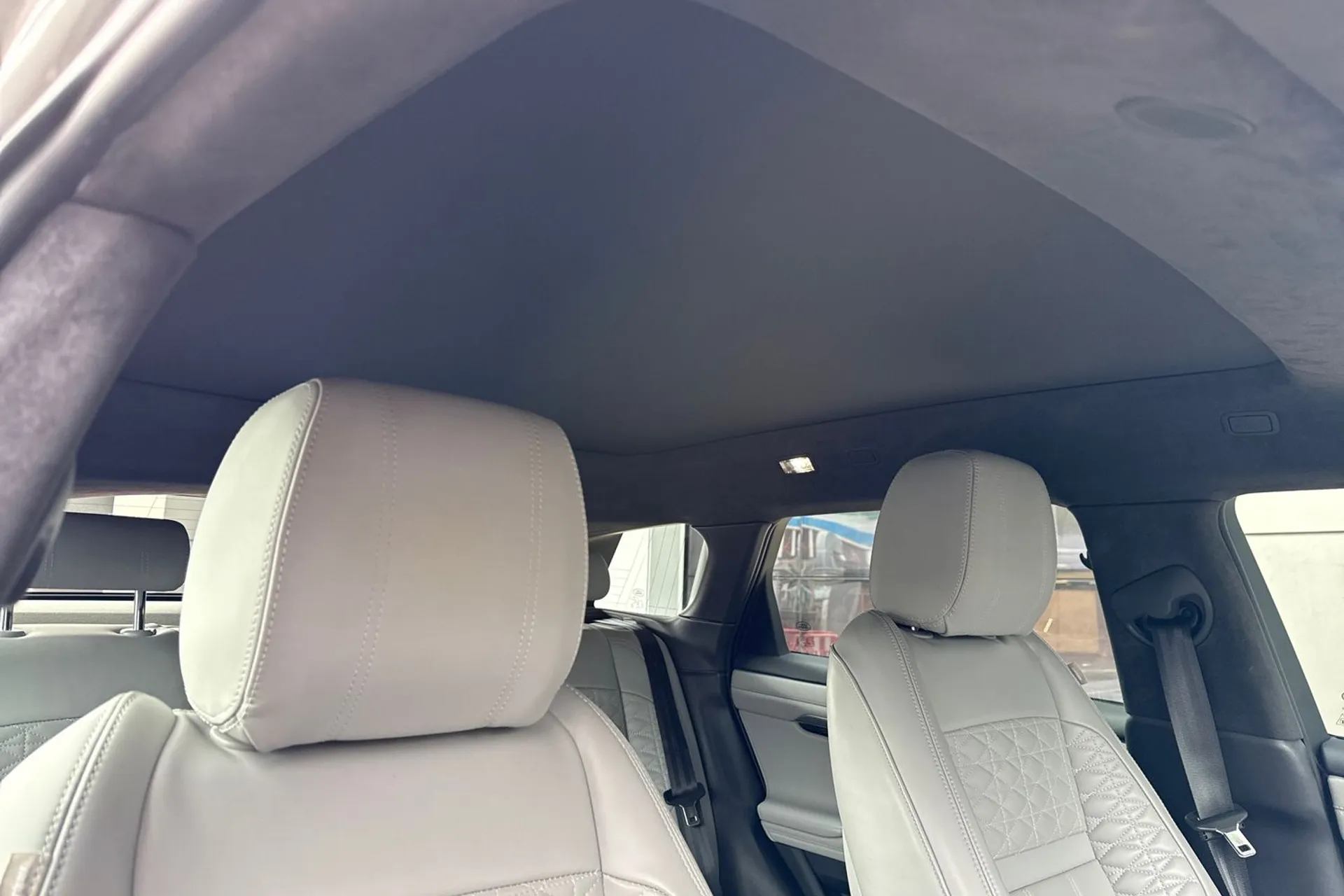 LAND ROVER RANGE ROVER EVOQUE thumbnail image number 8