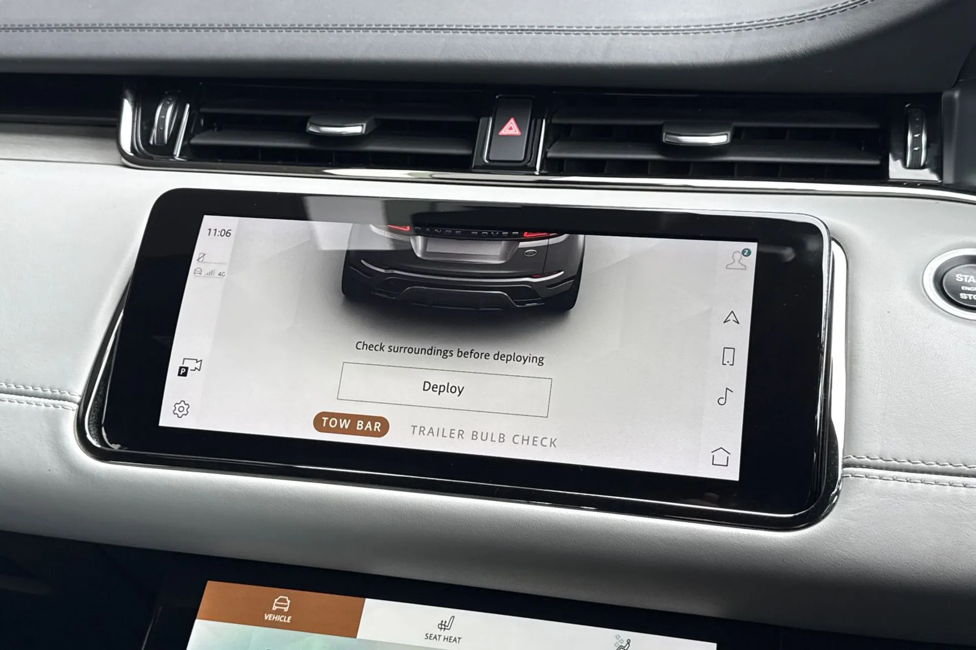 LAND ROVER RANGE ROVER EVOQUE thumbnail image number 11